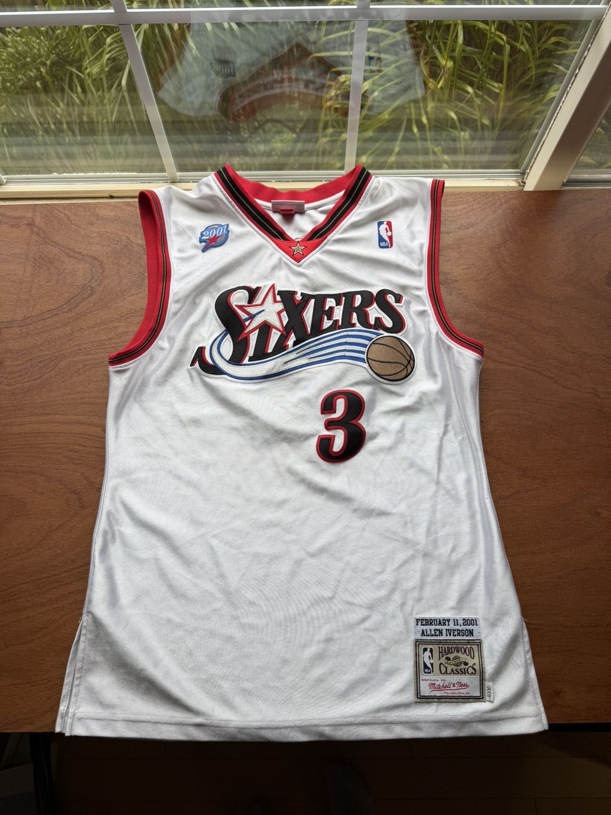 Mitchell & Ness Mitchell & Ness 76ers Allen Iverson 2001 Authentic Jersey Size US M / EU 48-50 / 2 - 1 Thumbnail