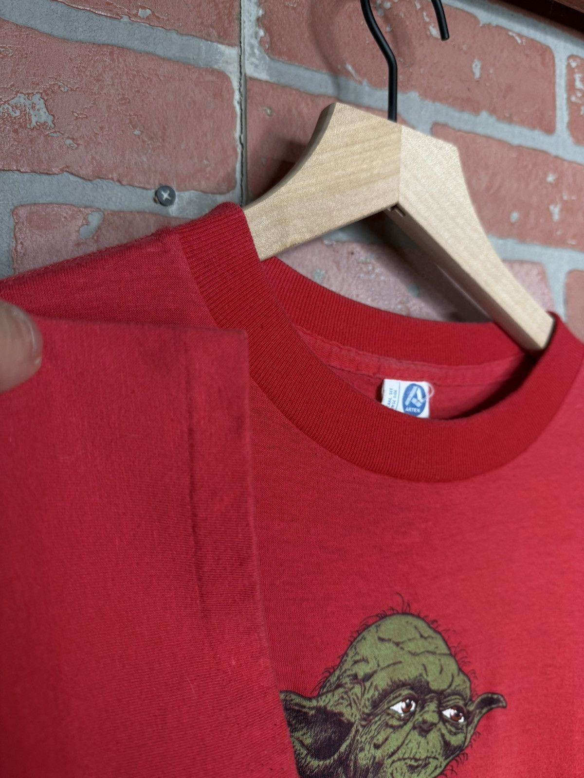 Vintage Vintage 1980’s Star Wars Yoda T-Shirt Single Stitch Medium Size US M / EU 48-50 / 2 - 3 Thumbnail