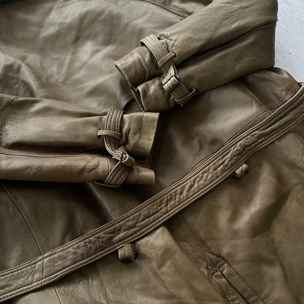 Japanese Brand × Vintage Vintage Avantgarde Leather Trench Coat Military y2k Size US M / EU 48-50 / 2 - 6 Thumbnail