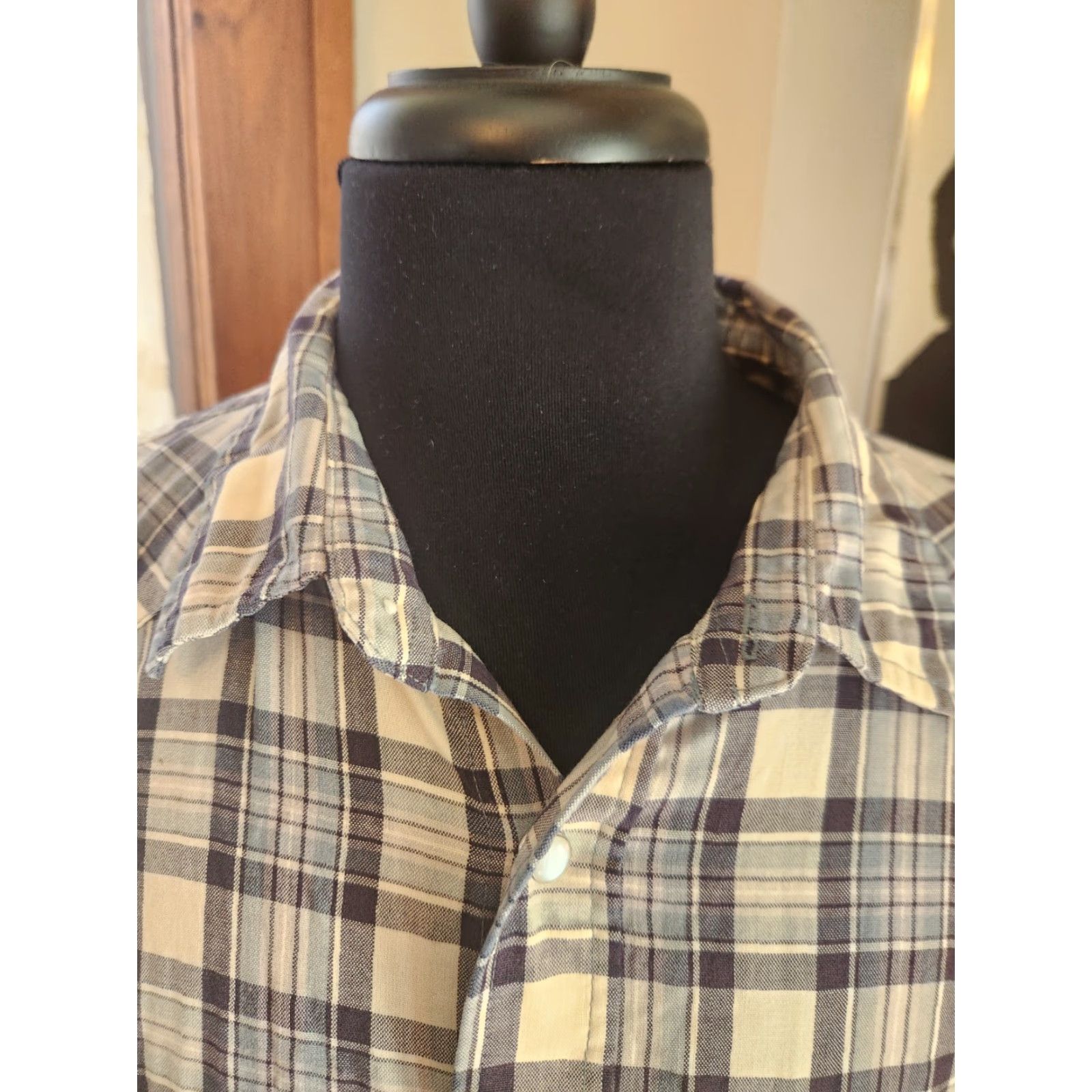 Vintage VINTAGE Big Mac Western Shirt Blue Plaid Pearl Snaps Mens L Button-Up Tailored Regular Fit Pocketed Size L Size US L / EU 52-54 / 3 - 2 Thumbnail