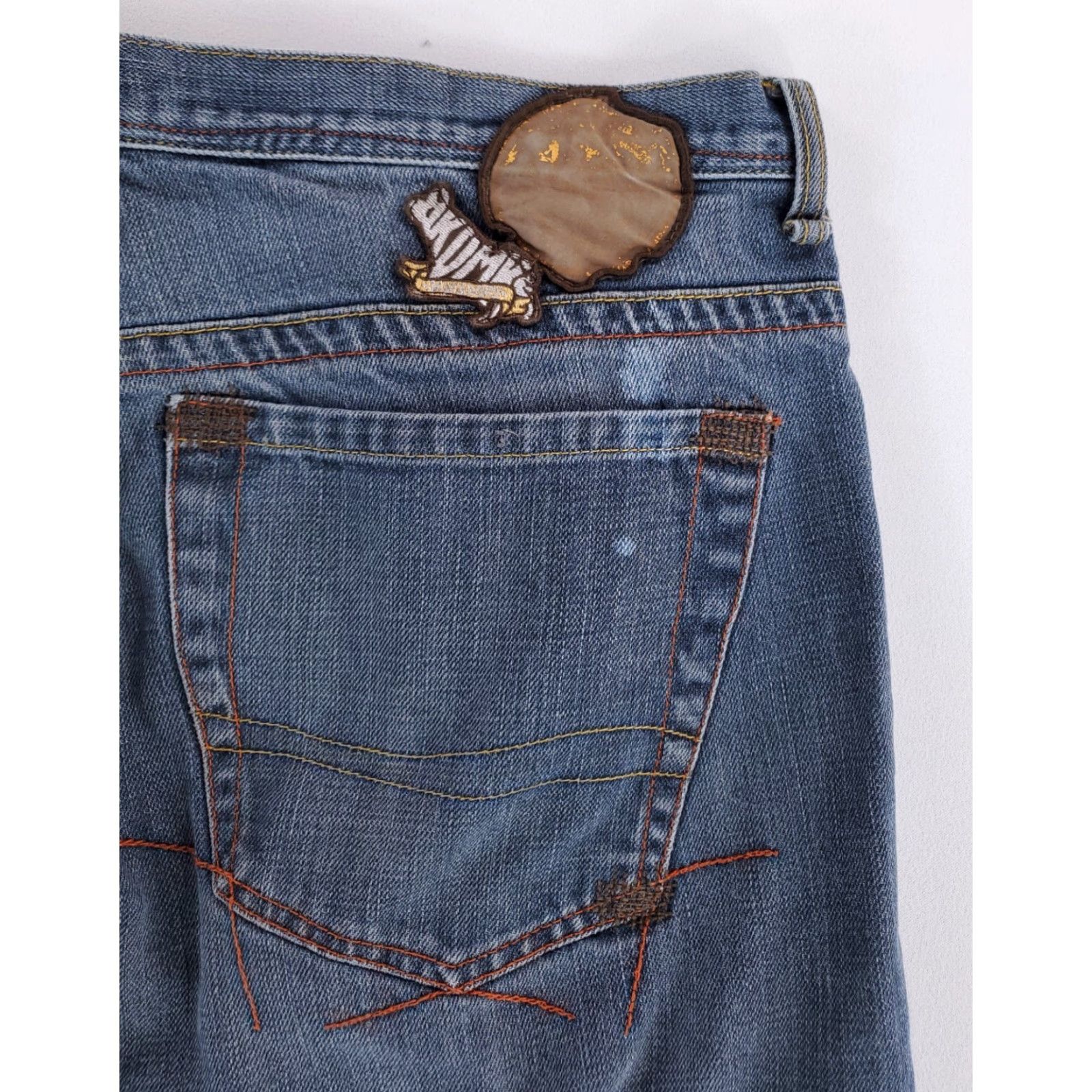 Akademiks VINTAGE Akademiks Baggy Shorts Denim Blue 11 Inch Inseam Mens 38 Patches Bleaching 90s Y2K Denim Blue Mens Size US 38 / EU 54 - 4 Thumbnail
