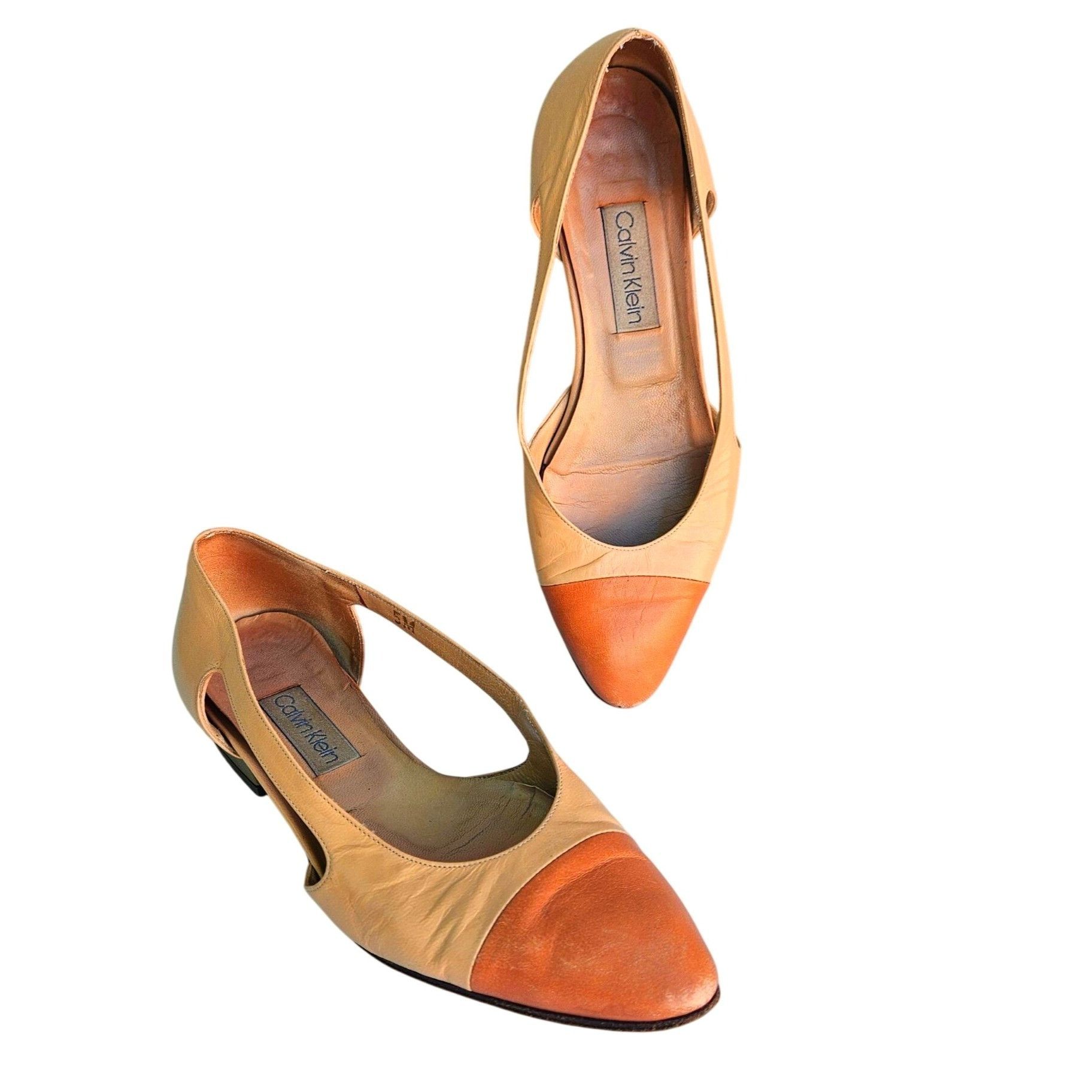 Calvin Klein Vintage Calvin Klein Flats Italy Leather Cap Toe Cutout Beig Size US 5 / IT 35 - 7 Thumbnail