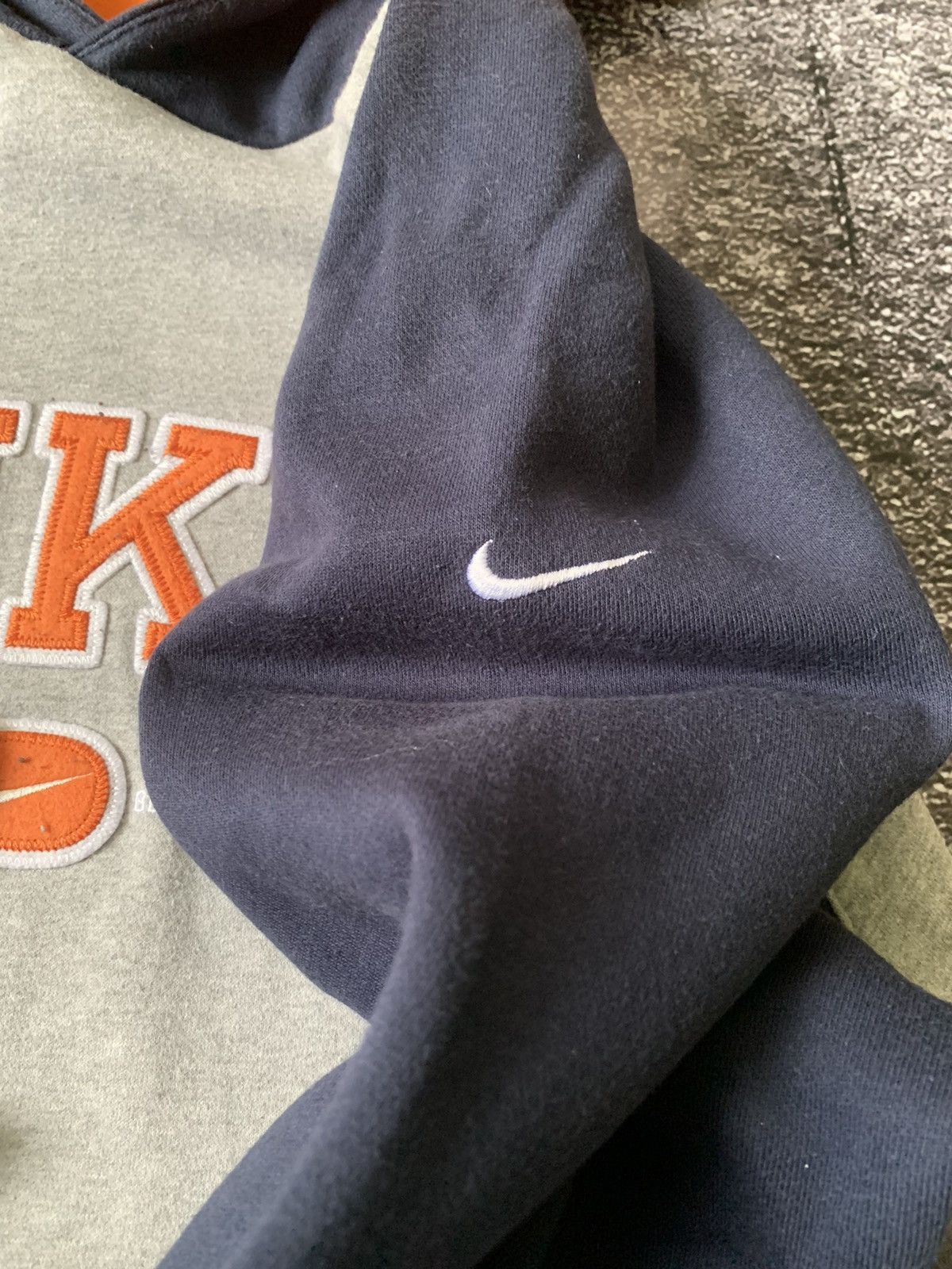 Nike Vintage Nike Y2K Hoodie Big Logo Center Swoosh Size US S / EU 44-46 / 1 - 7 Thumbnail