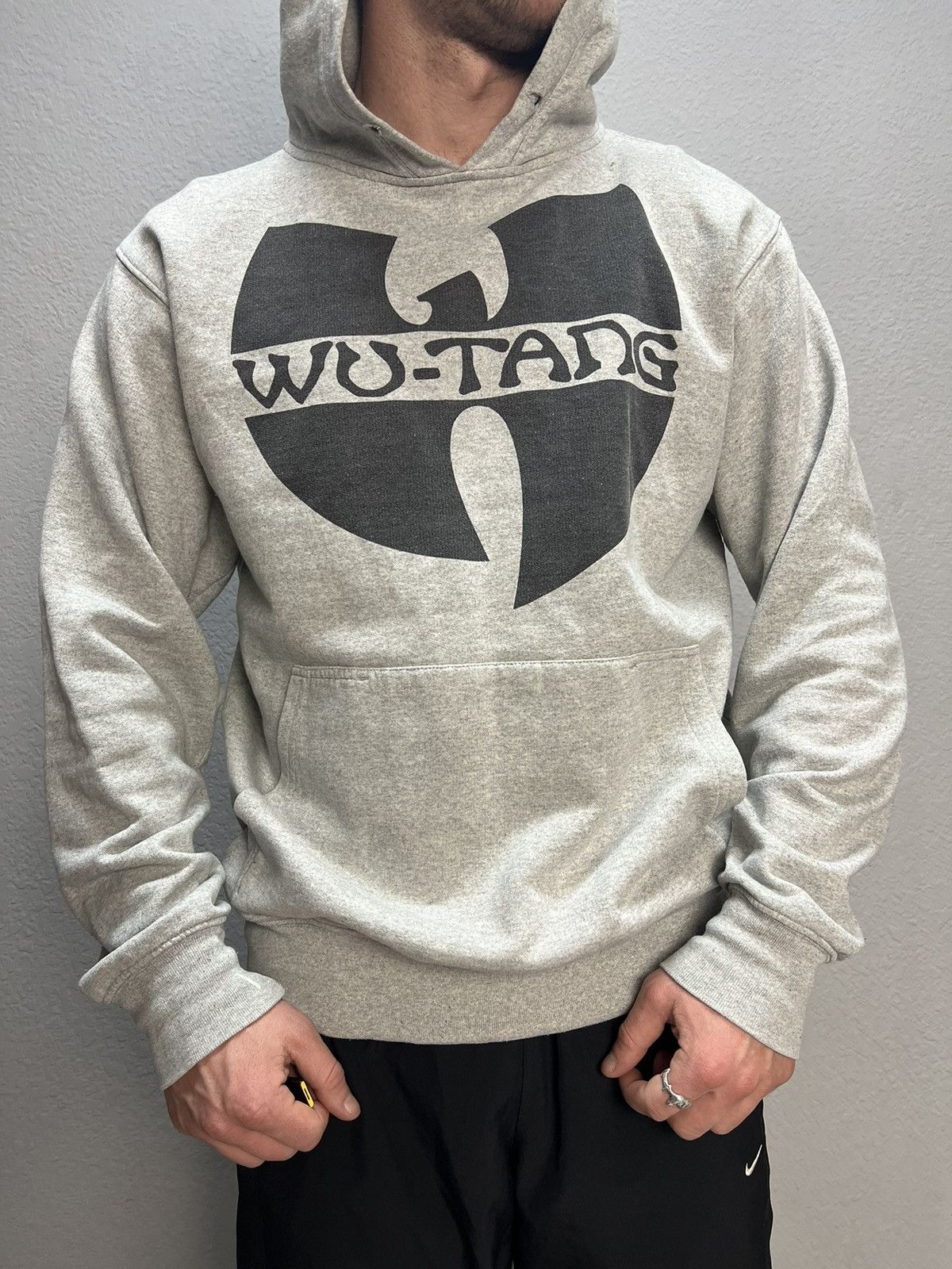 VINTAGE ARCHIVE 90s WU TANG WU WEAR BOXY FIT HOODIE