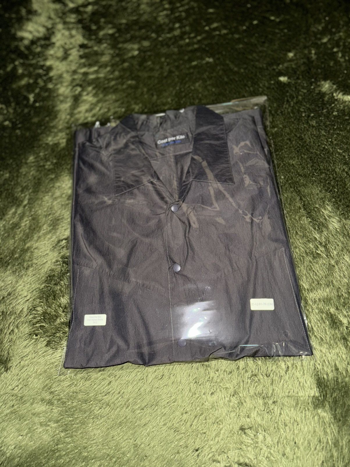 Japanese Brand [XL] Cost per Kilo Gathered Nylon Dart-Detail Shirt Charcoal Size US XL / EU 56 / 4 - 12 Thumbnail