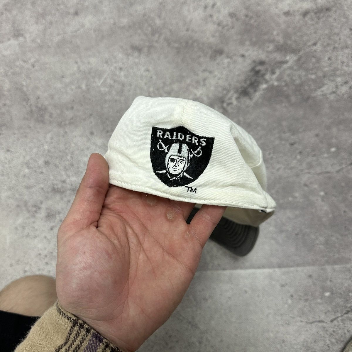 NBA Vintage 90s Los Angeles Raiders NFL embroidered cap y2k hype Size ONE SIZE - 3 Thumbnail