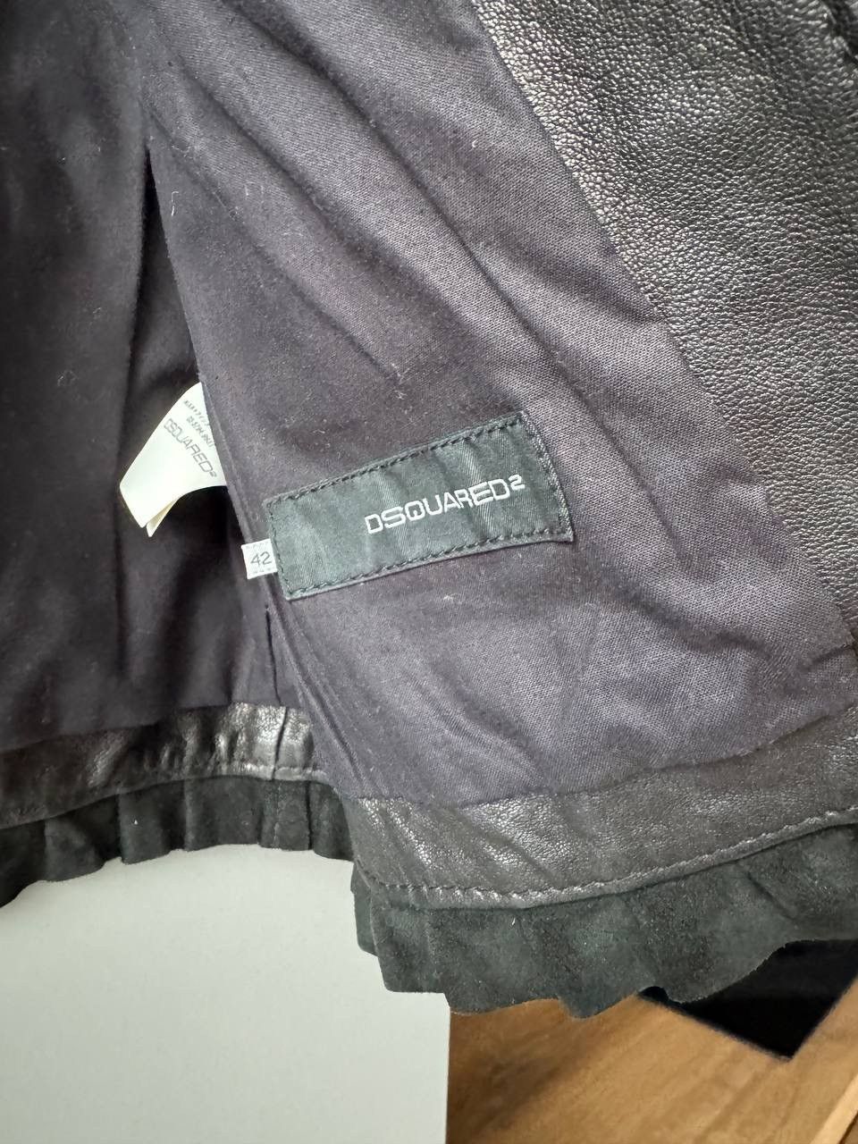 Dsquared2 FW11 Dsquared Dsquared2 aged leather sleeveless jacket Size M / US 6-8 / IT 42-44 - 2 Thumbnail