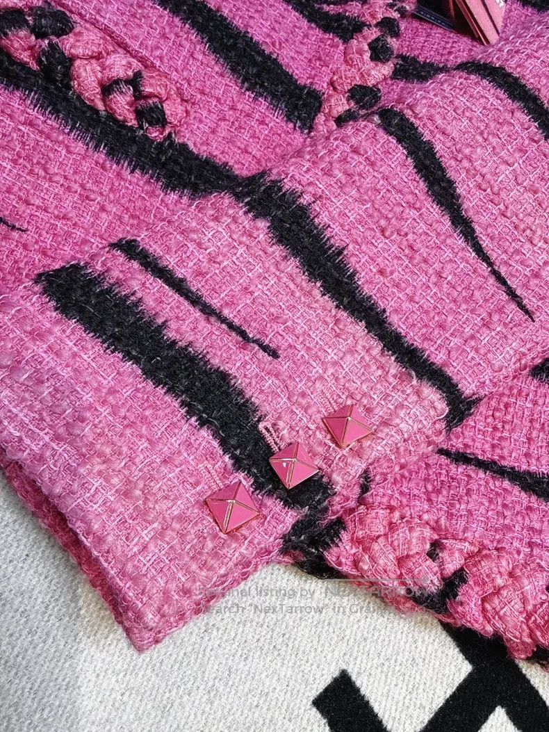 Valentino Valentino Limited edition pink tiger pattern coarse clay w Size M / US 6-8 / IT 42-44 - 5 Thumbnail