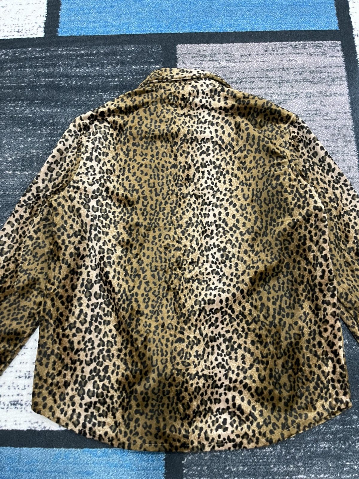 Japanese Brand Vintage No Means No Leopard Design Shirt Size US M / EU 48-50 / 2 - 10 Thumbnail