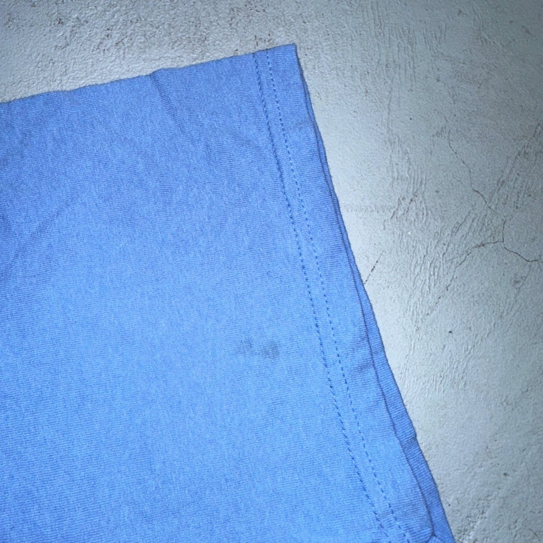 Gildan VINTAGE Gildan T-Shirt Men XL Blue Rock On Apple Rare iTunes Promo VTG 2000 70s 80s 90s Concert Dance Commercial Size US XL / EU 56 / 4 - 7 Thumbnail