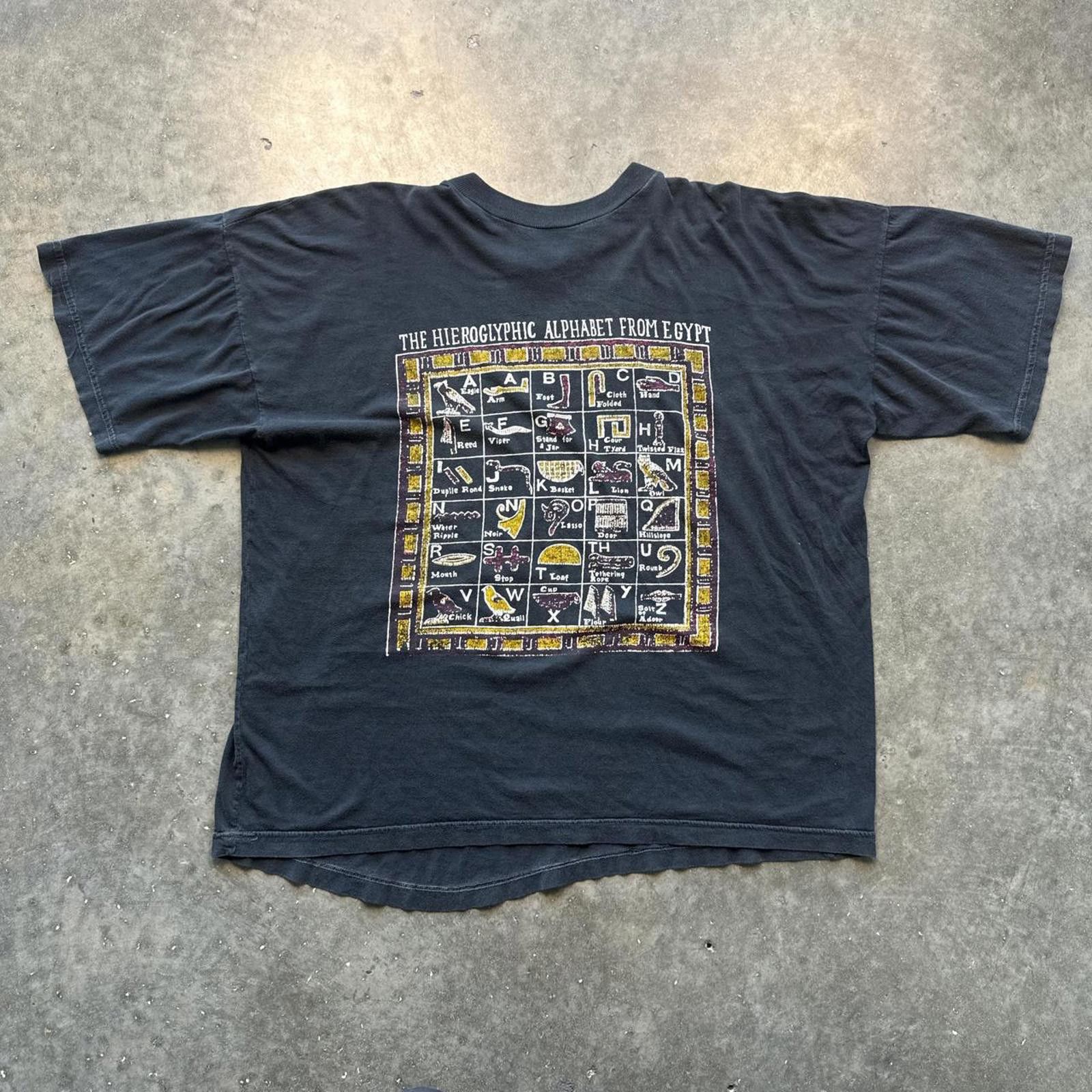 Other Made In Egypt Distressed Faded Egyptian Alphabet 90s T-Shirt Size US L / EU 52-54 / 3 - 1 Thumbnail