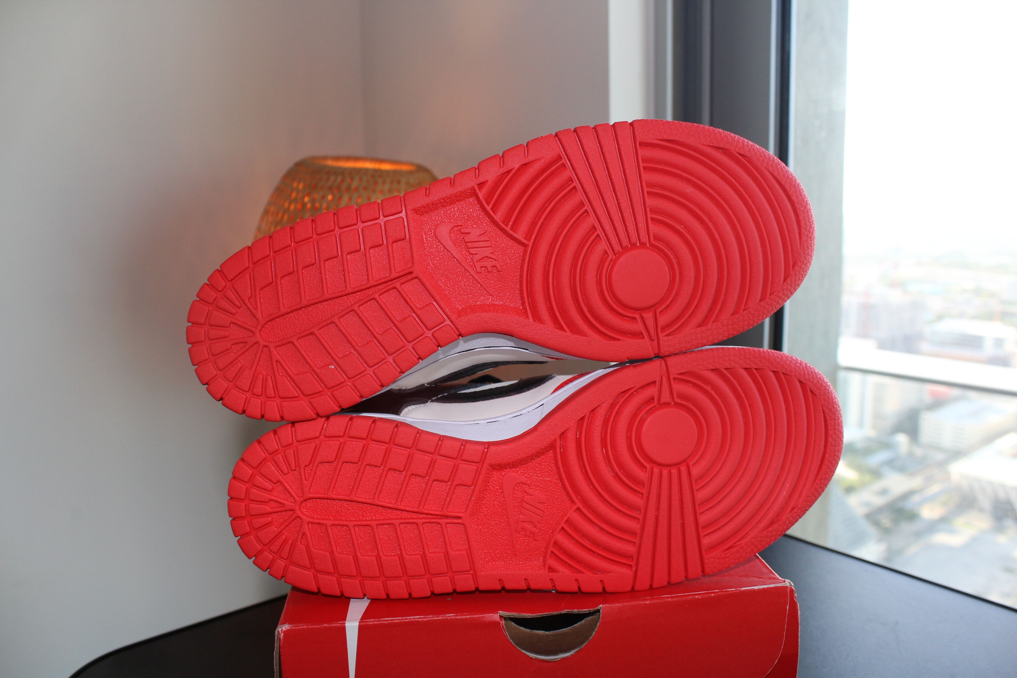 Nike Nike Dunk Low EMB NBA 75th Anniversary Chicago GS 6.5Y/8W Size US 8 / IT 38 - 5 Thumbnail