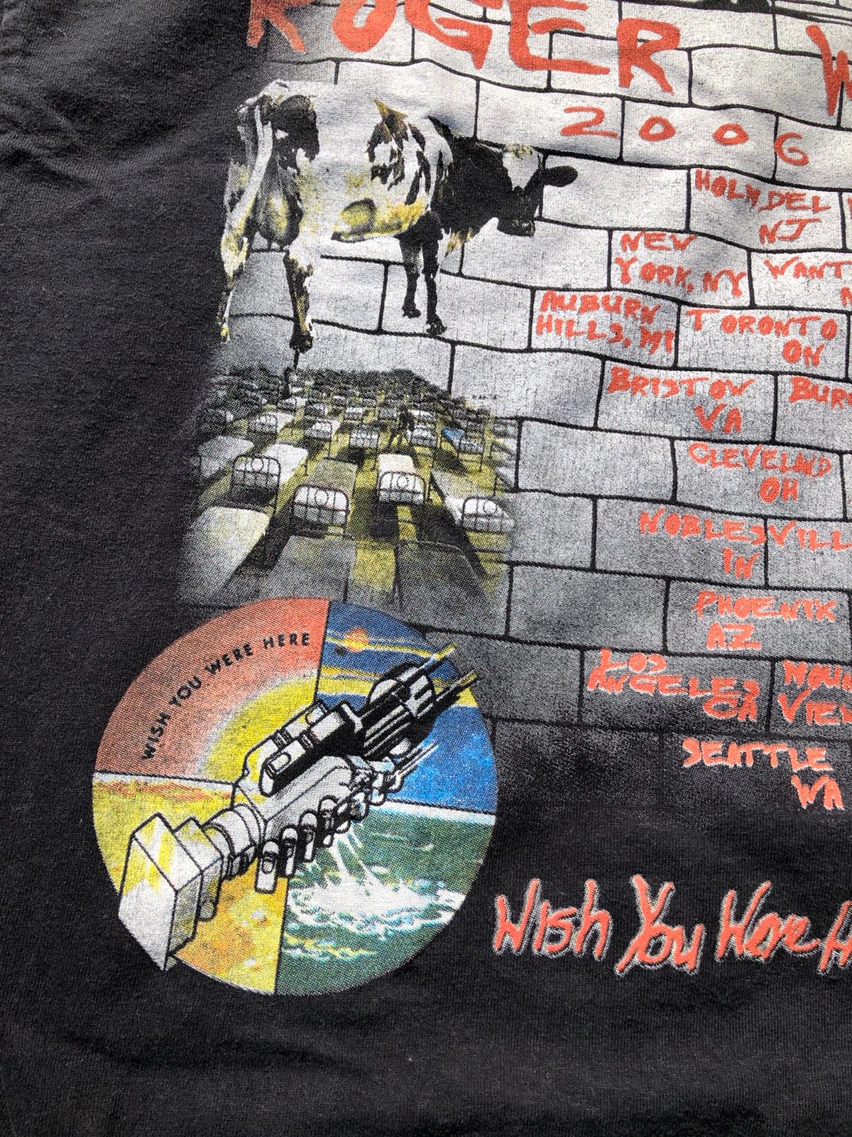 Vintage Vintage Pink Floyd Roger Waters Tour Shirt Size US L / EU 52-54 / 3 - 5 Thumbnail