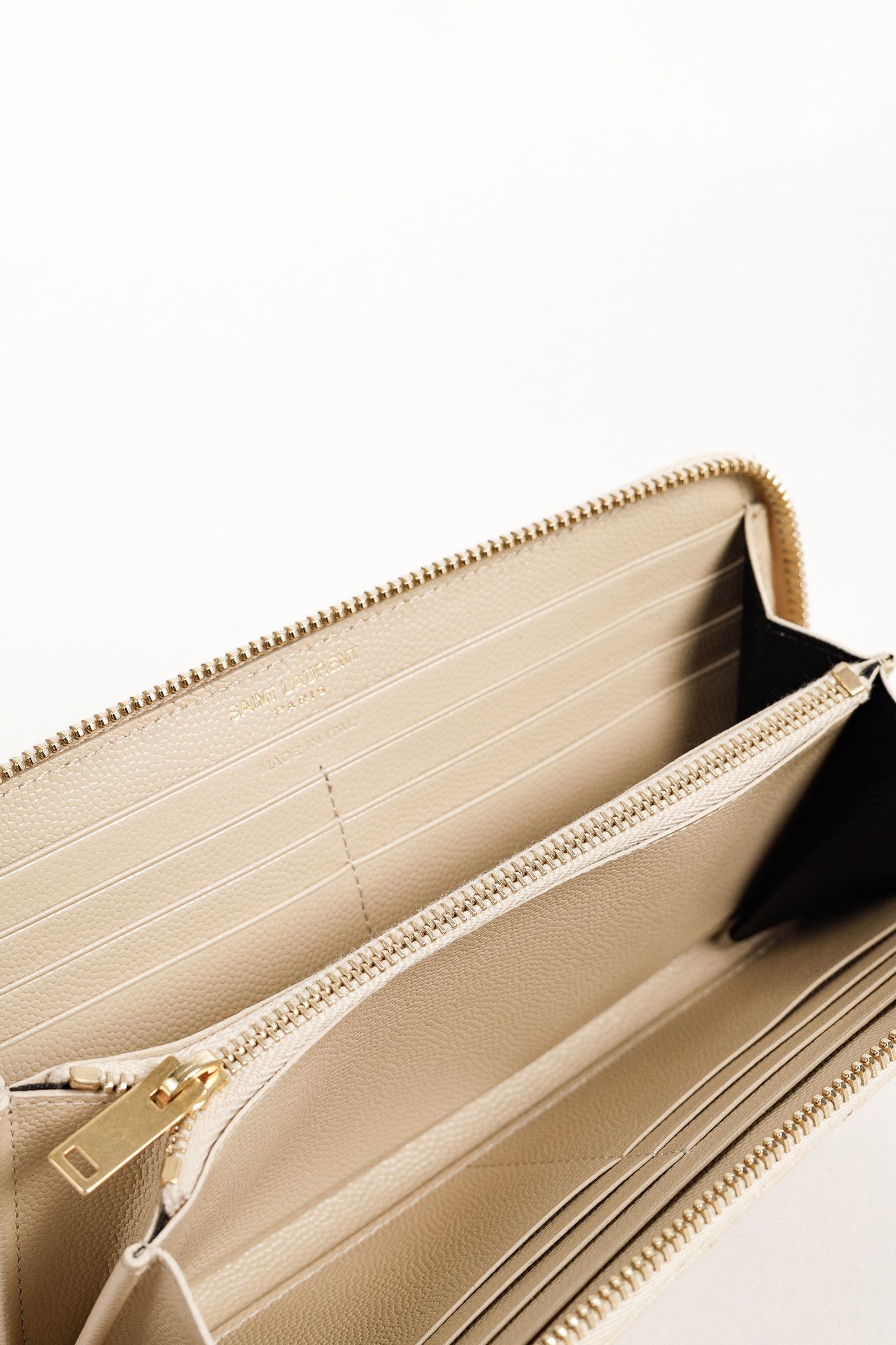 Saint Laurent Paris Saint Laurent Grain de Poudre Mattelasse Chevron YSL Wallet Size ONE SIZE - 7 Thumbnail