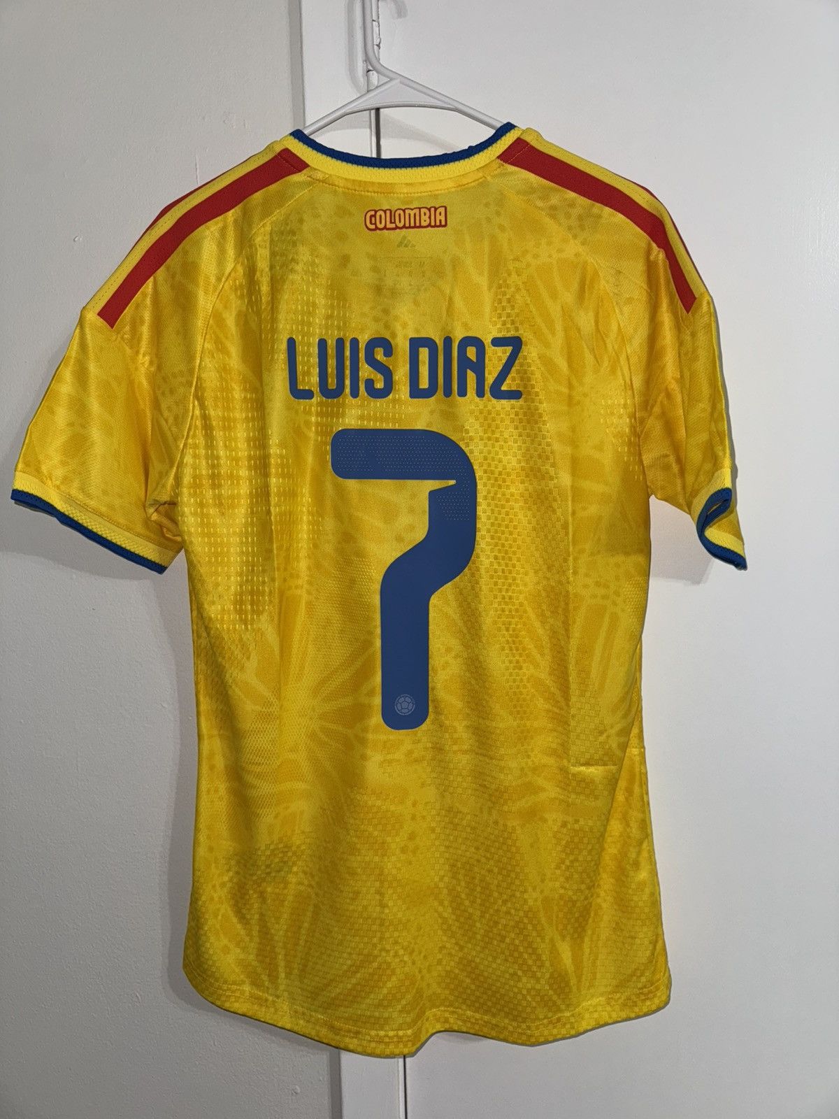 Adidas Colombia Home World Cup Jersey Diaz Size US M / EU 48-50 / 2 - 2 Thumbnail