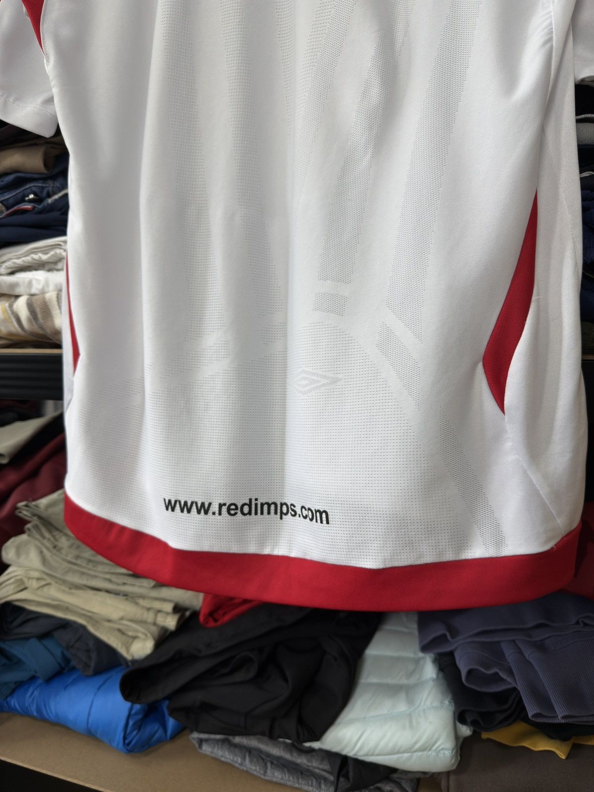 Umbro VTG UMBRO LINCOLN CITY FC 2008-2009 HOME FOOTBALL T-SHIRT Size US XL / EU 56 / 4 - 14 Thumbnail