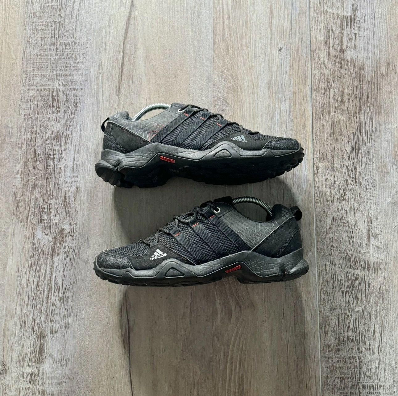 Adidas adidas • VINTAGE AX2 Traxion (8.5M) Size US 8.5 / EU 41-42 - 1 Thumbnail