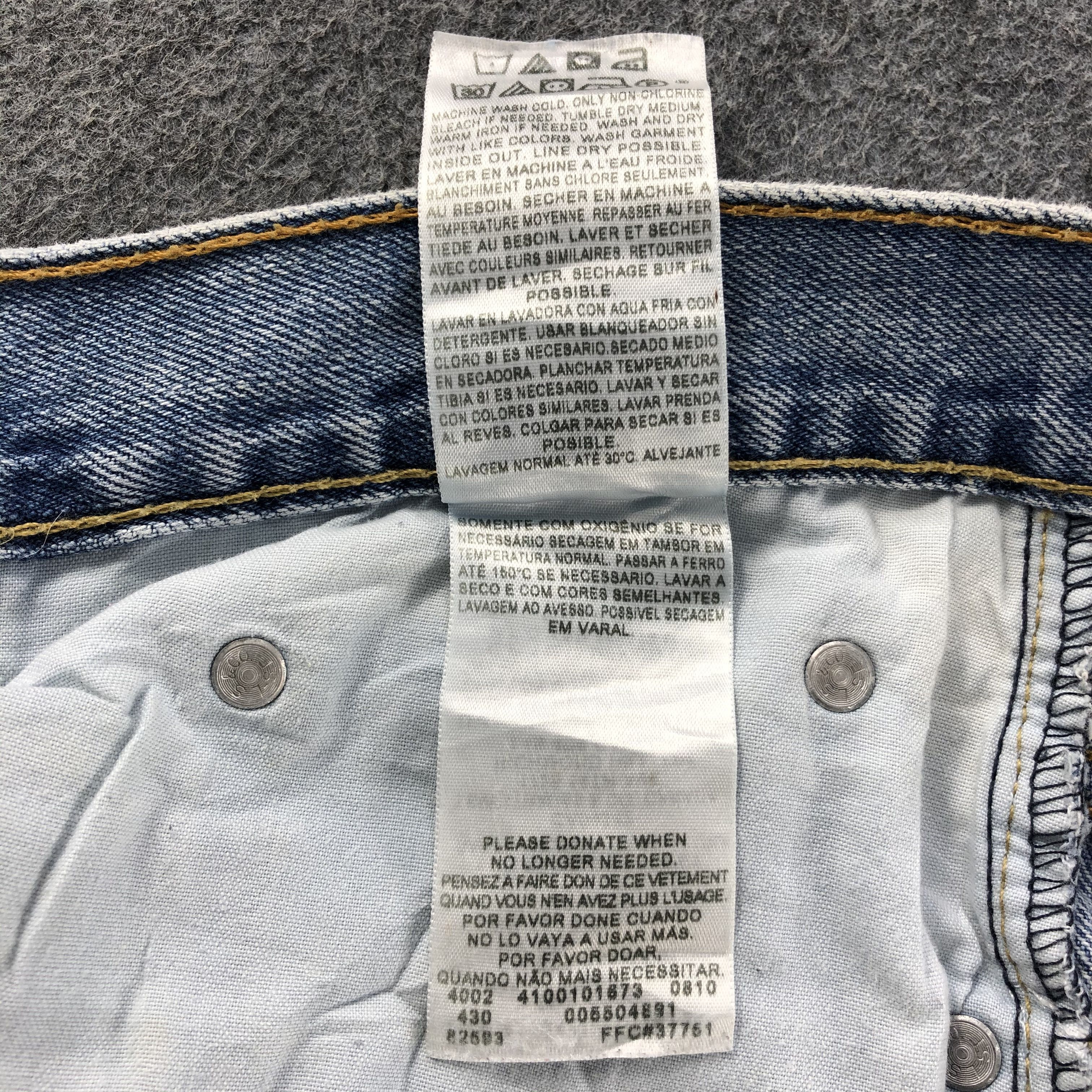 Levi's Vintage Light Wash Levis 550 Jeans- J1358 Size US 39 - 10 Thumbnail