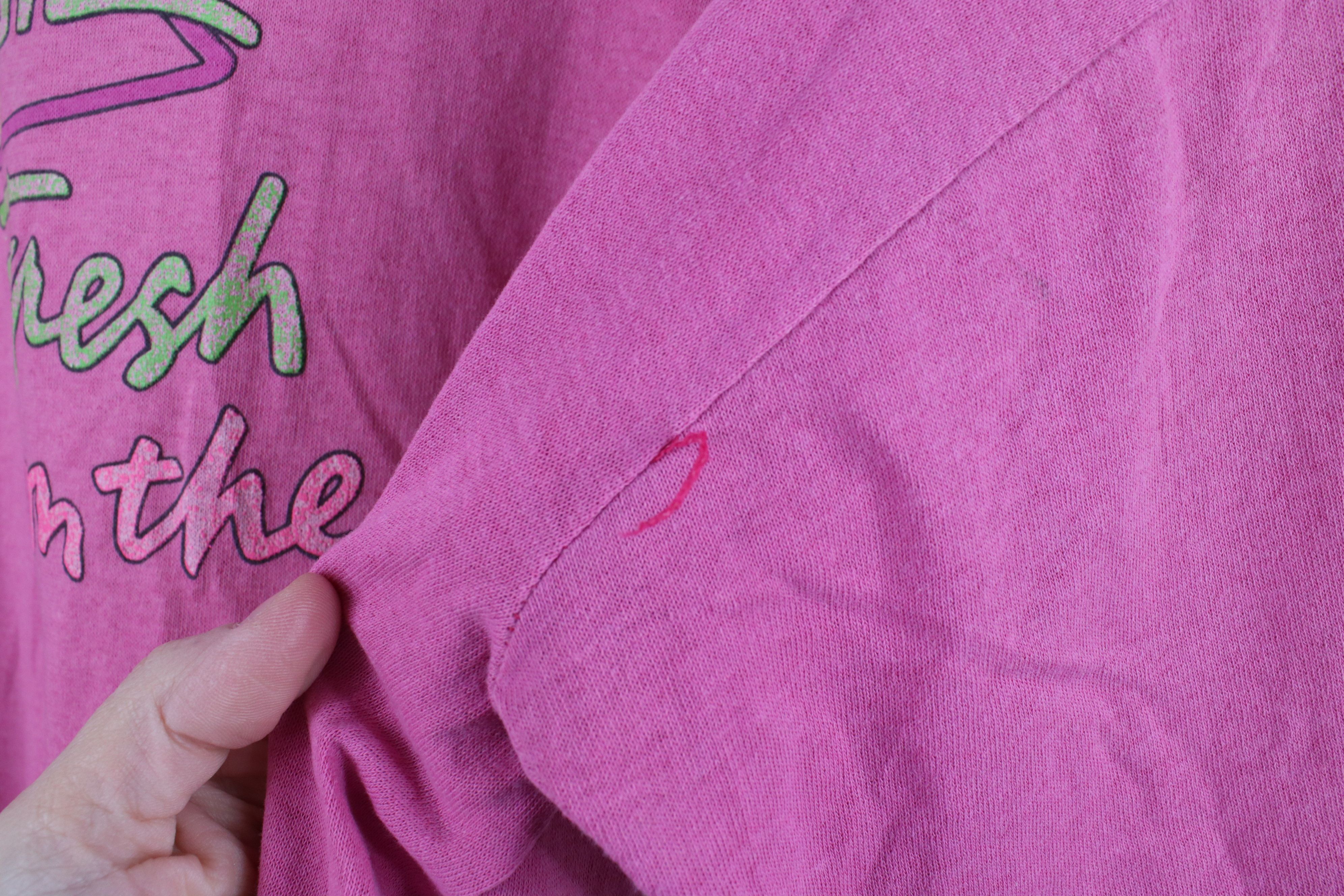 Vintage Vintage 90s Salem Cigarettes Spell Pocket T-Shirt Pink USA Size US XL / EU 56 / 4 - 11 Thumbnail
