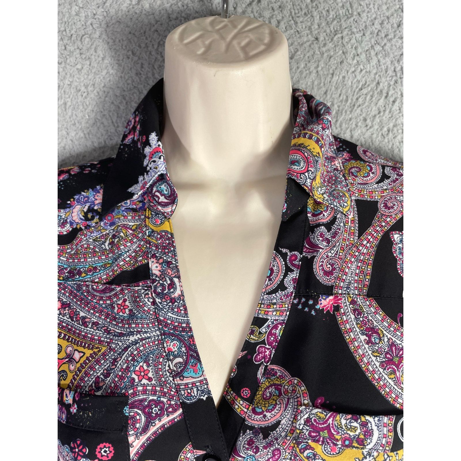 Express Express Women’s Paisley Button Down Shirt XS Boho Blouse Size XS / US 0-2 / IT 36-38 - 5 Thumbnail