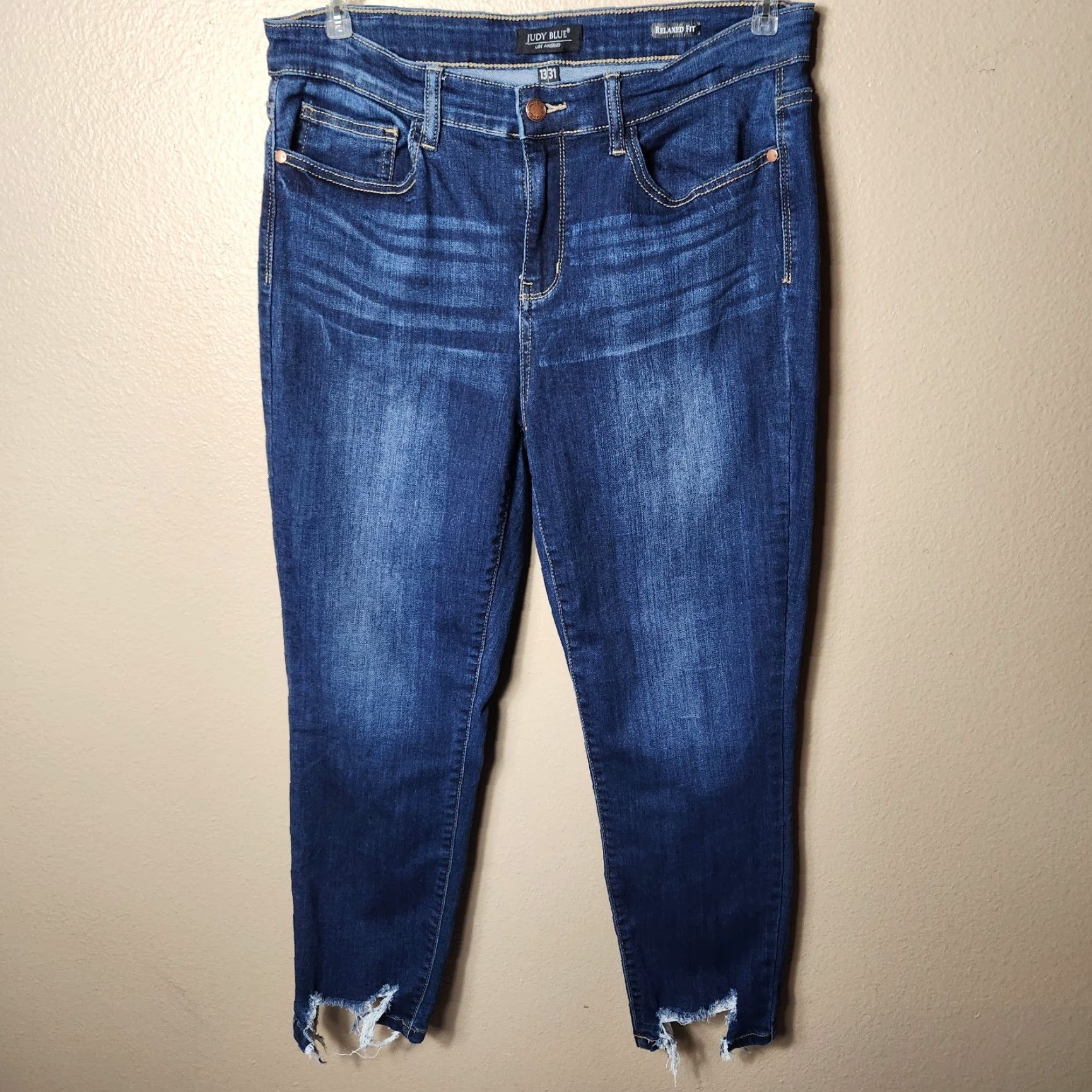 Vintage VINTAGE Judy Blue Huntington Mid Rise Relaxed Fit Dark Wash Chewed Hem Jeans-Size 31 Size 24" / US 00 / IT 34 - 2 Thumbnail