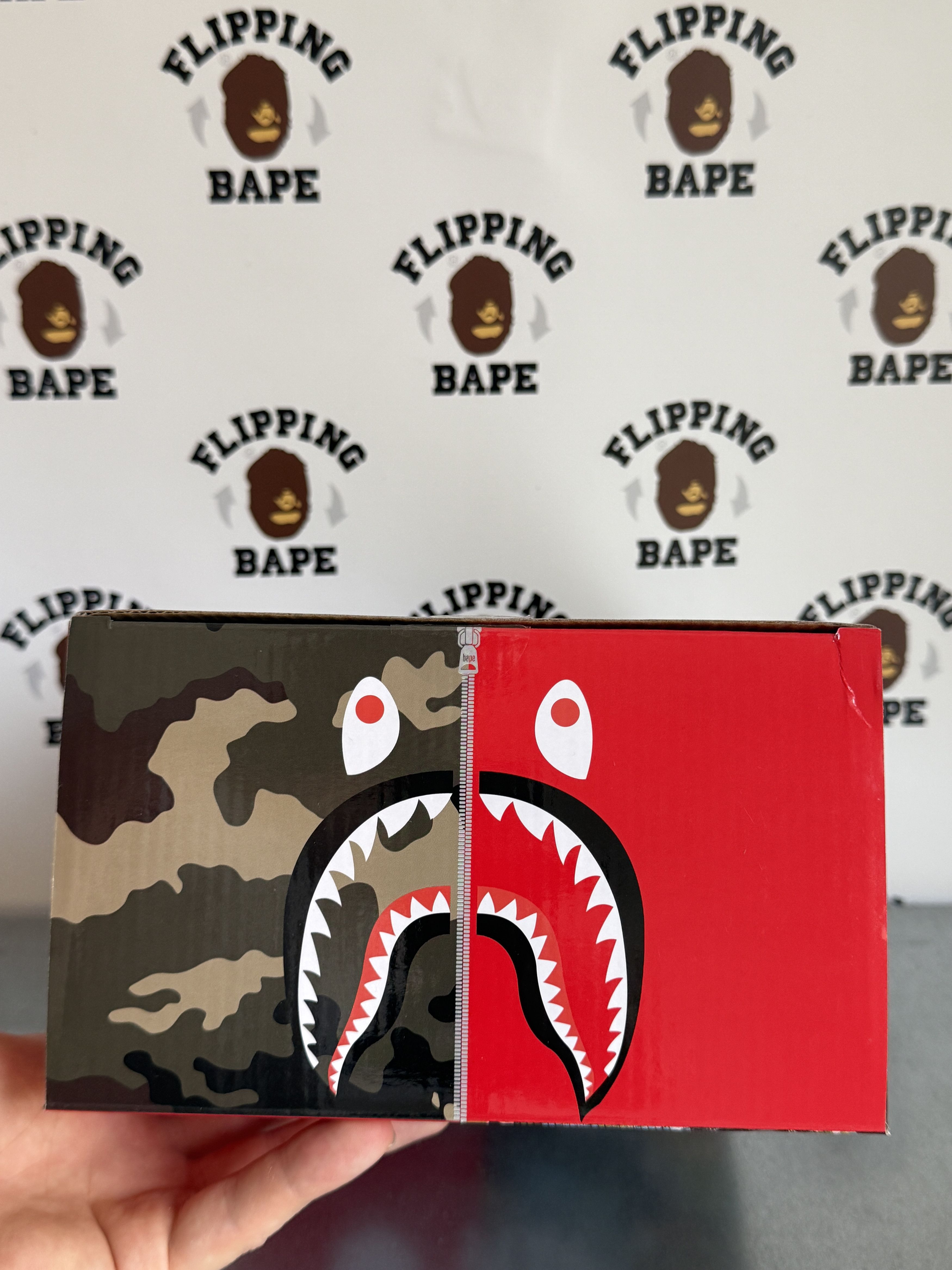 Bape BAPE X MEDICOM LEGACY CAMO SHARK BE@RBRICK 100%&400% Size ONE SIZE - 25 Thumbnail