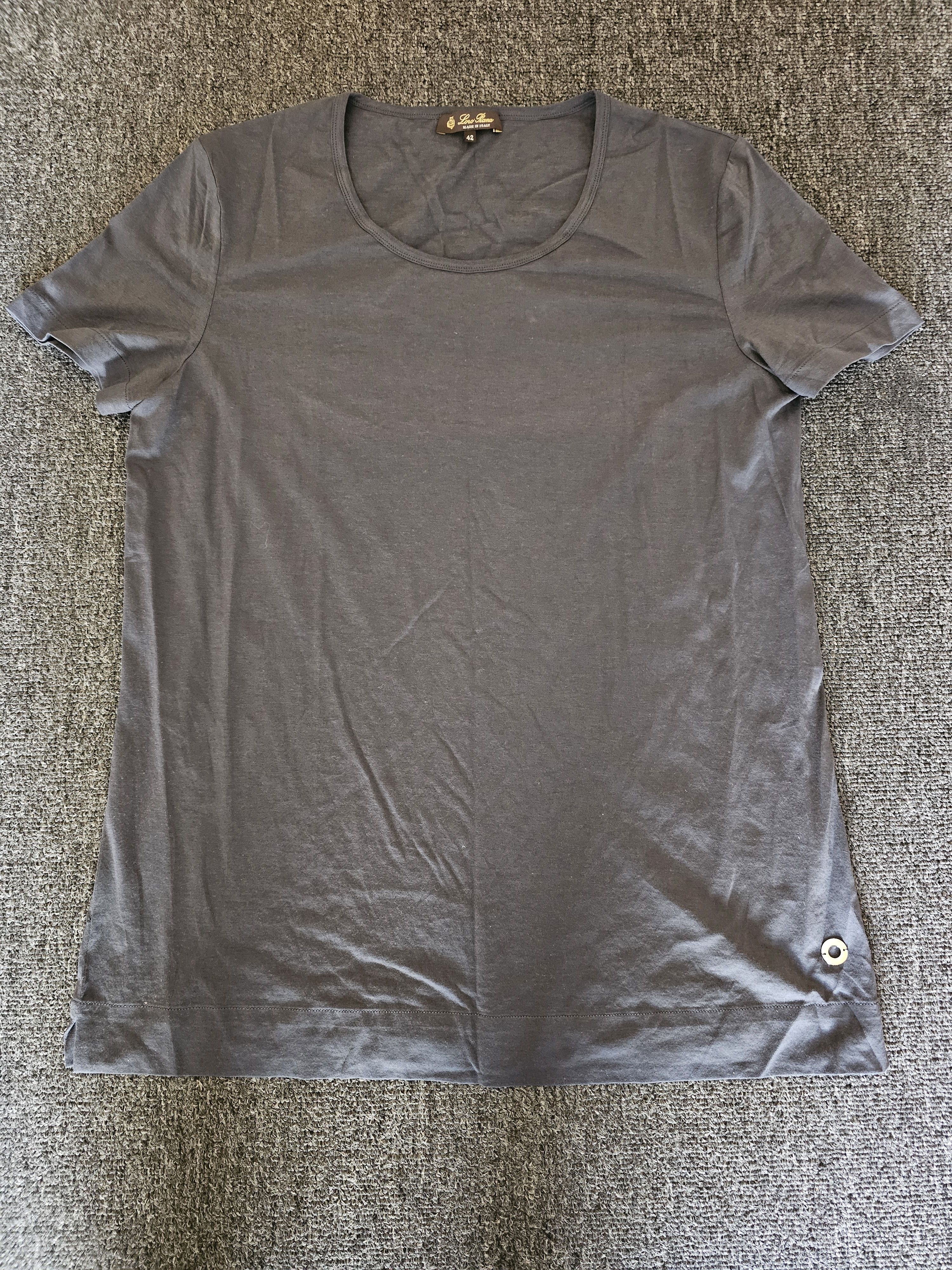 Loro Piana Loro Piana women's t-shirts size 42 Size M / US 6-8 / IT 42-44 - 1 Thumbnail