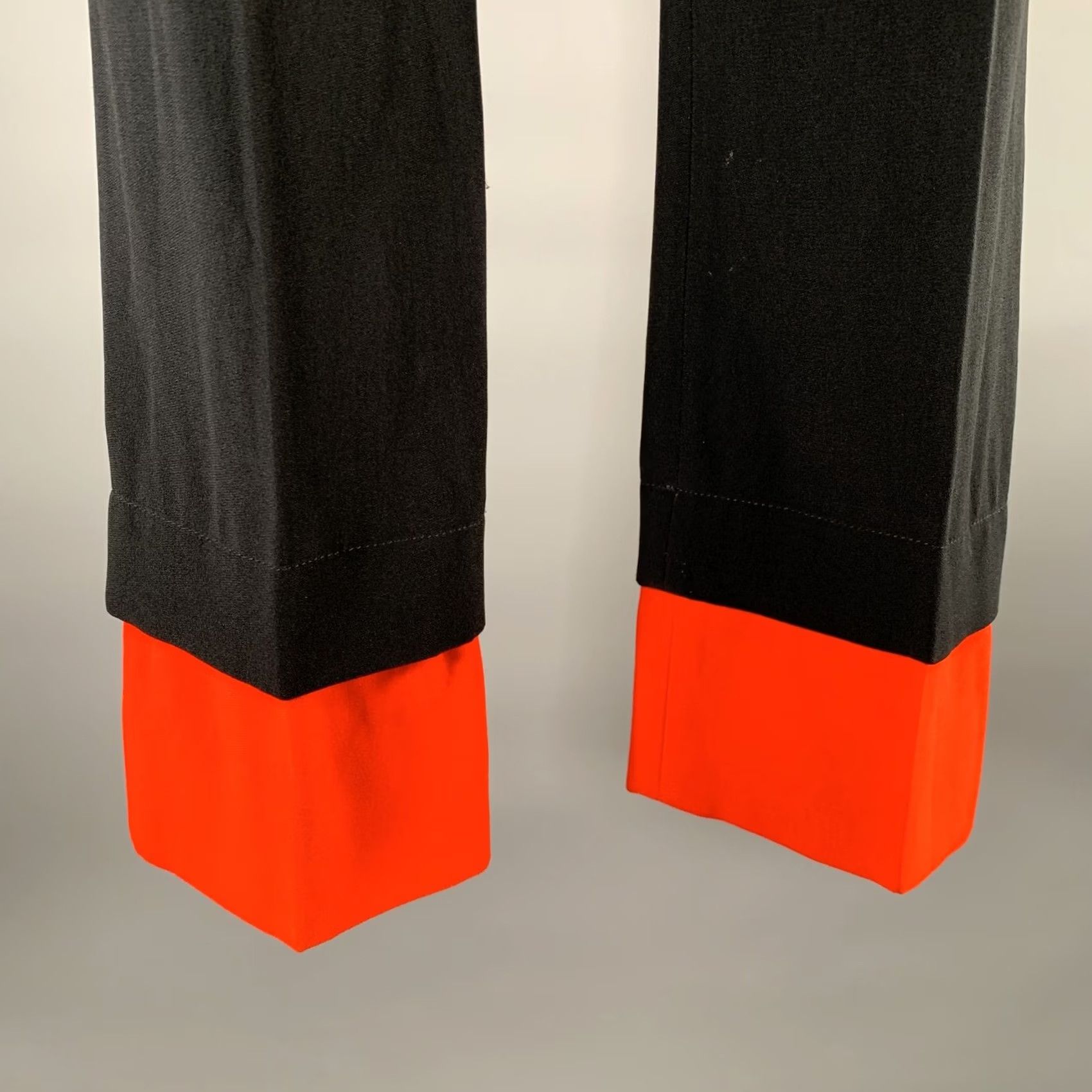 Alexander McQueen ALEXANDER MCQUEEN Dress Pants Black Red Cuff Size 2 Women Size 26" / US 2 / IT 38 - 2 Thumbnail