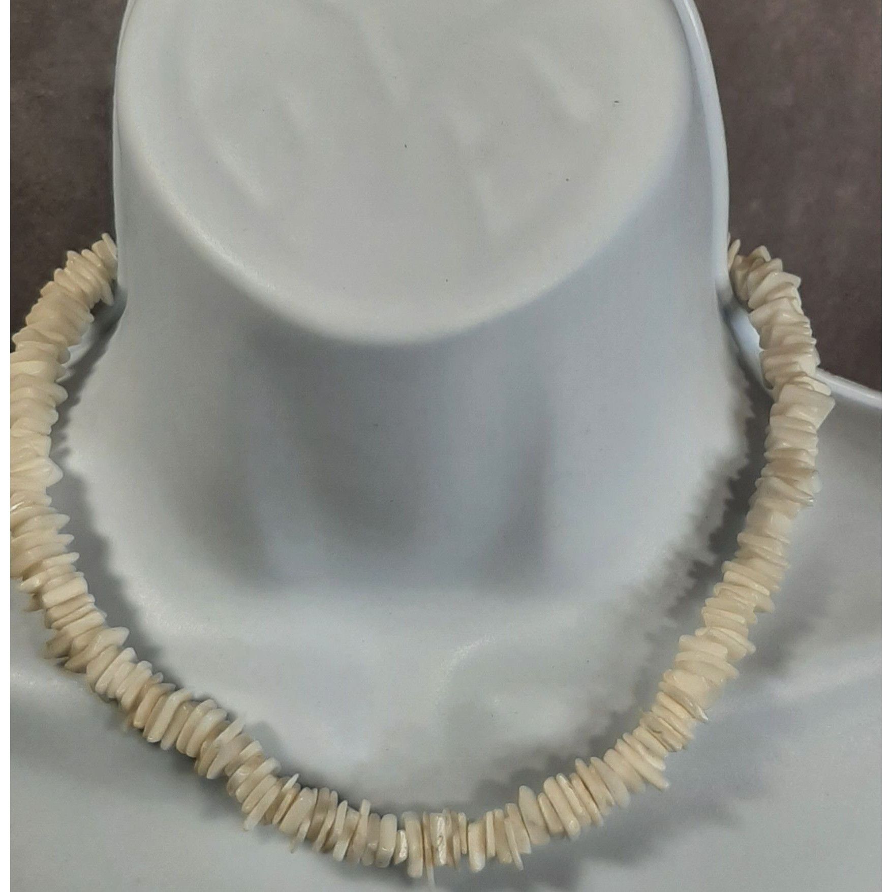 Other Vintage 90s Beachy White Shell Chip Necklace Size ONE SIZE - 1 Thumbnail