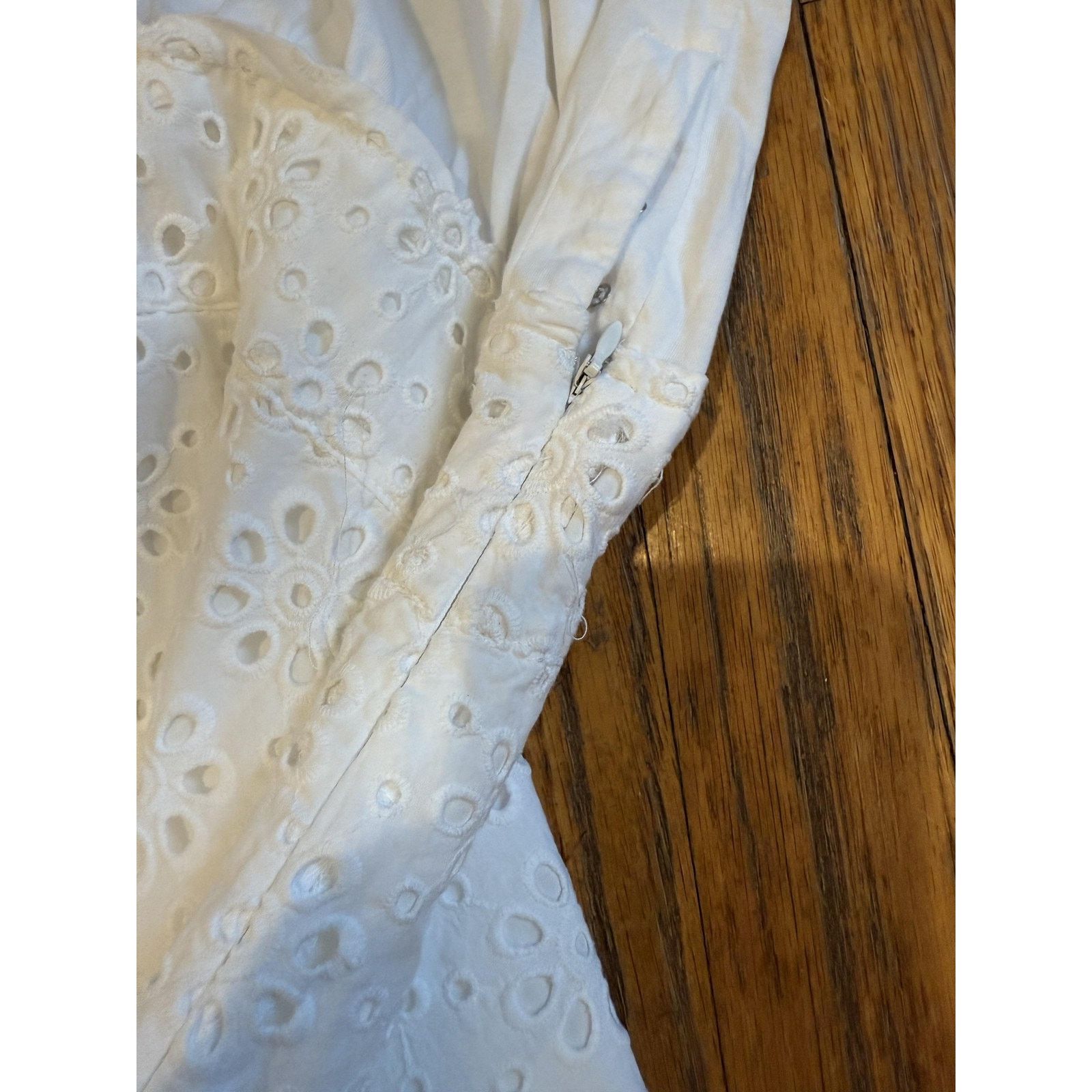 Veronica Beard Veronica Beard Dress Large White Eyelet V-Neck Pima Cotton Size L / US 10 / IT 46 - 8 Thumbnail