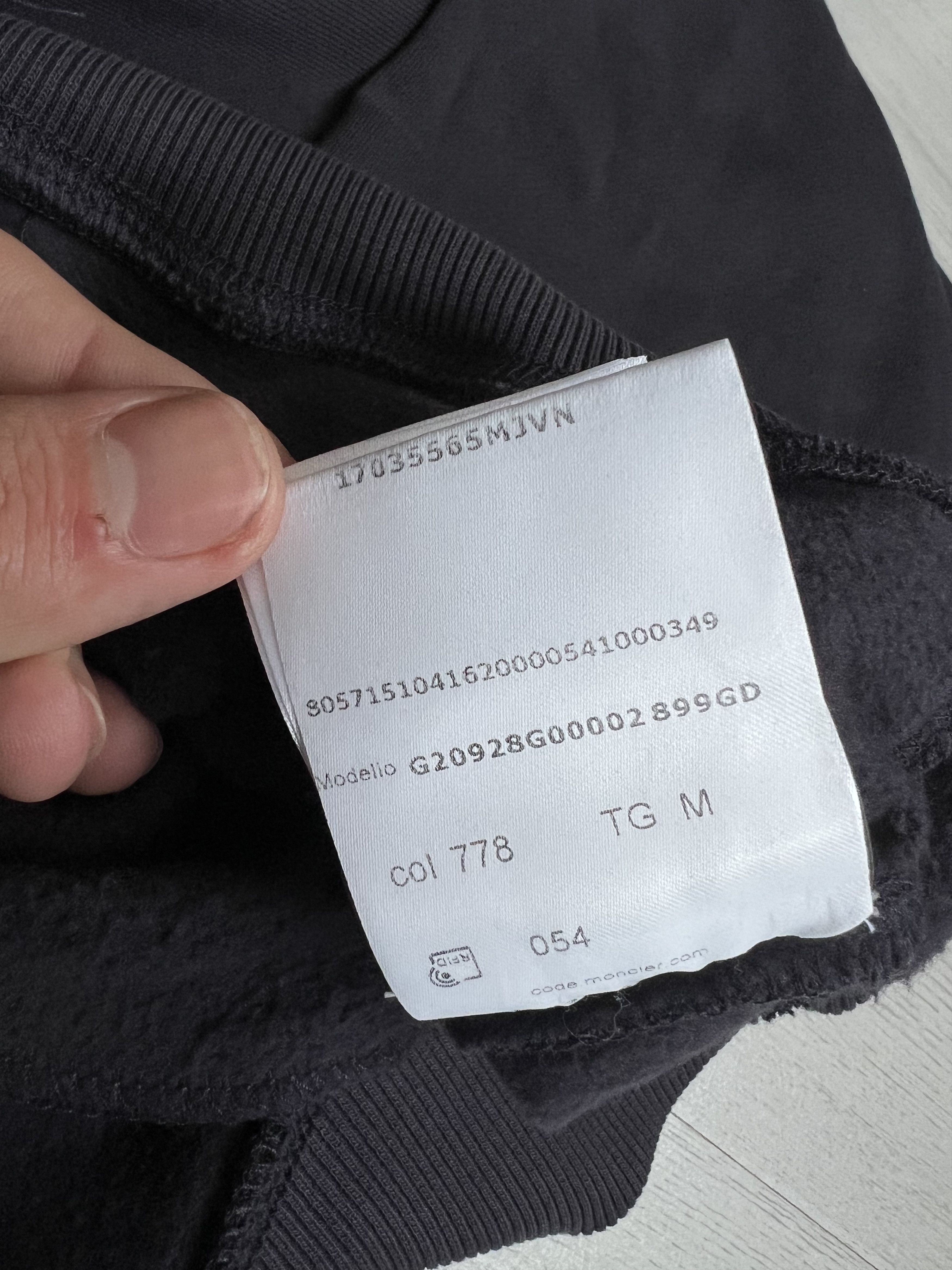 Moncler MONCLER GENIUS 2 Moncler 1952 Logo-patch Hoodie Size US M / EU 48-50 / 2 - 10 Thumbnail