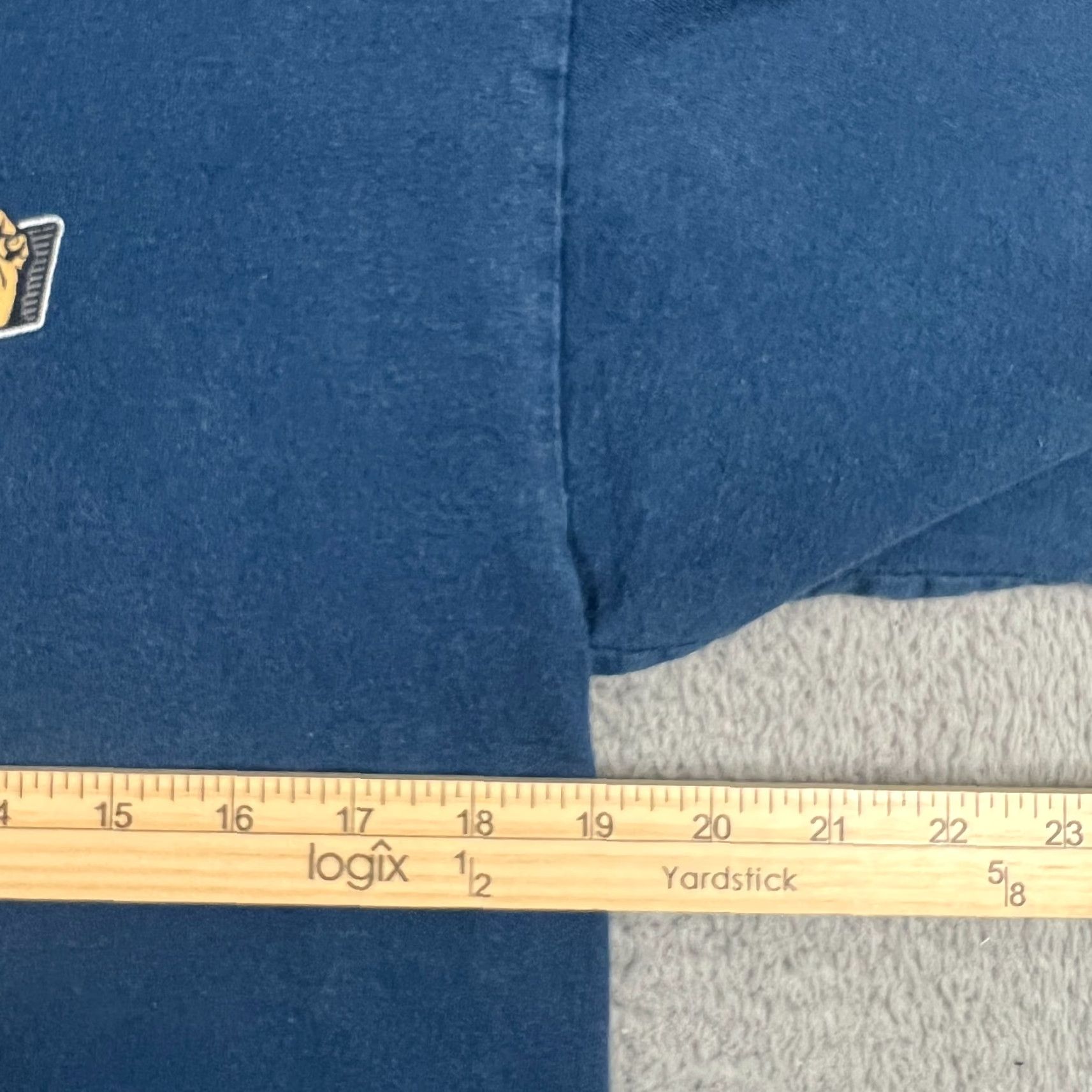 Vintage Vintage Santa Cruz T Shirt Sz Medium NHS Skate Screaming Hand Blue 90s Size US M / EU 48-50 / 2 - 3 Thumbnail