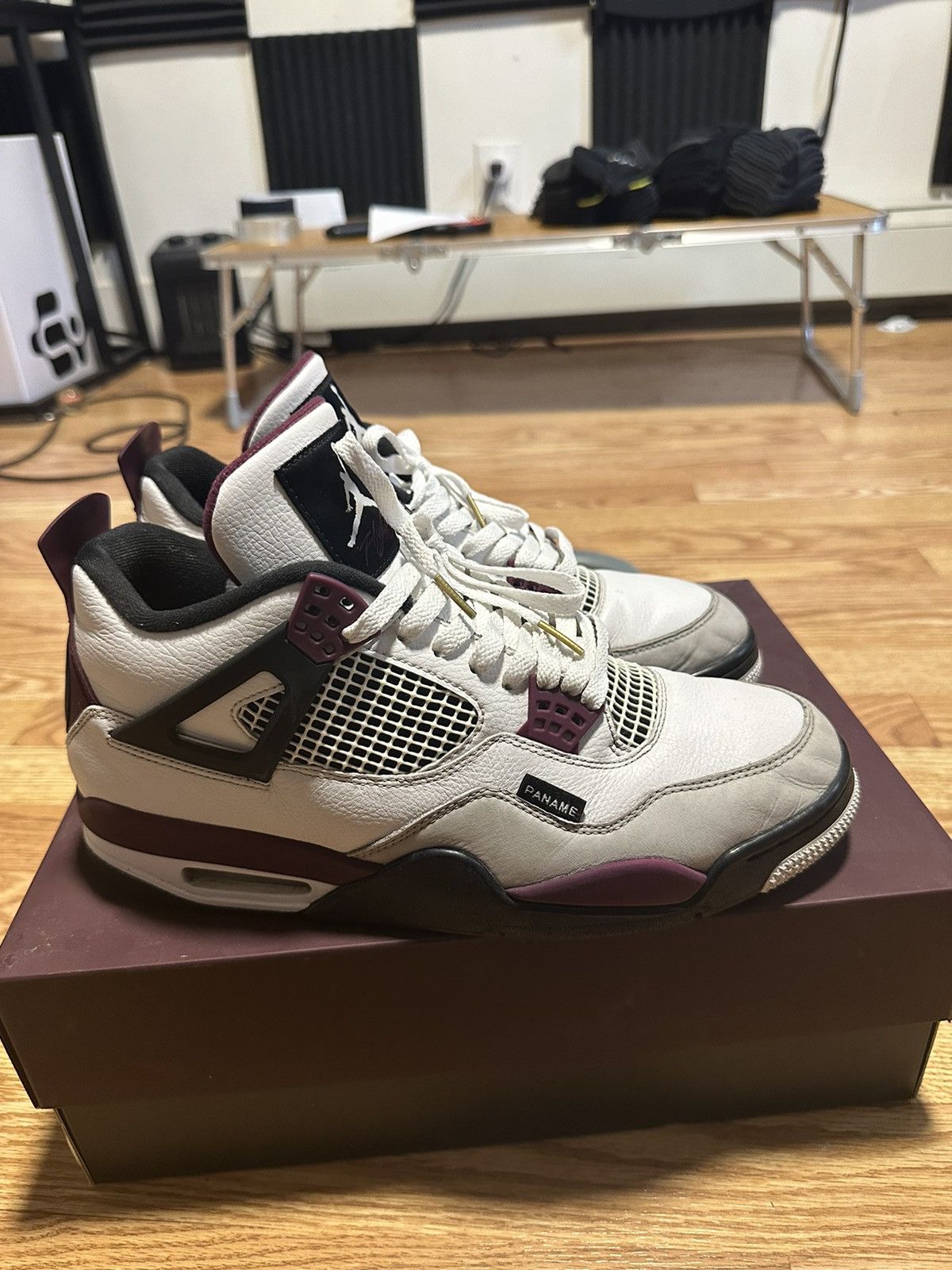 Jordan Brand × Nike Air Jordan retro PSG Size US 11 / EU 44 - 2 Thumbnail