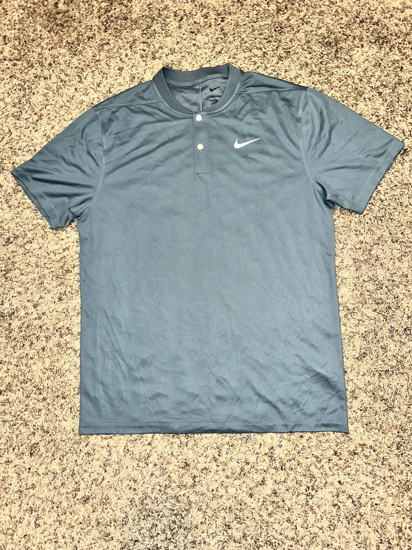 Nike Men's Dri-FIT Victory Blade Collar Golf Polo Sample
