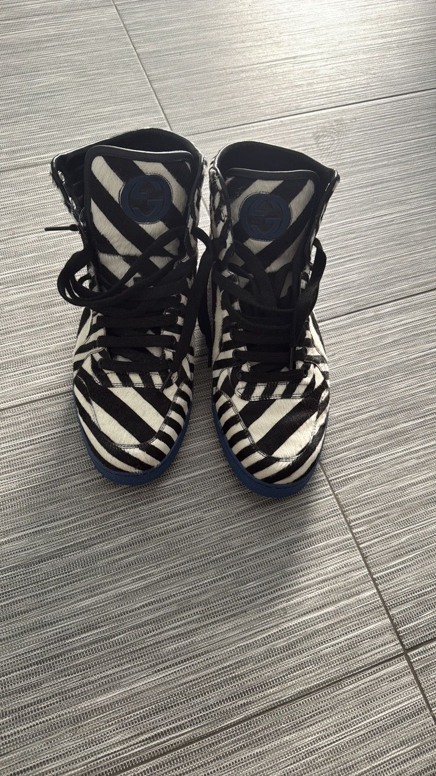 Gucci Gucci Pony Stripe Black White Blue Size US 10 / EU 43 - 1 Thumbnail