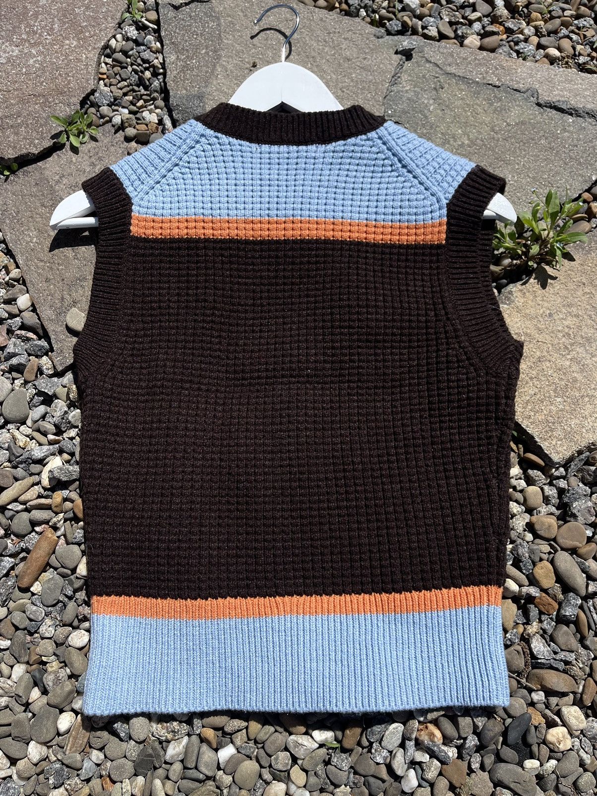 Marni × Uniqlo Marni x UniQlo brown knit vest v-neck sleeveless sweater Size S / US 4 / IT 40 - 8 Thumbnail