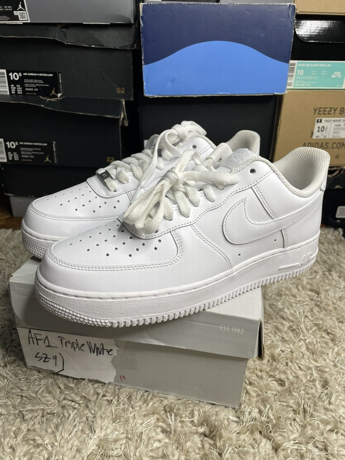 Nike Nike Air Force 1 Triple White Size US 9 / EU 42 - 1 Thumbnail