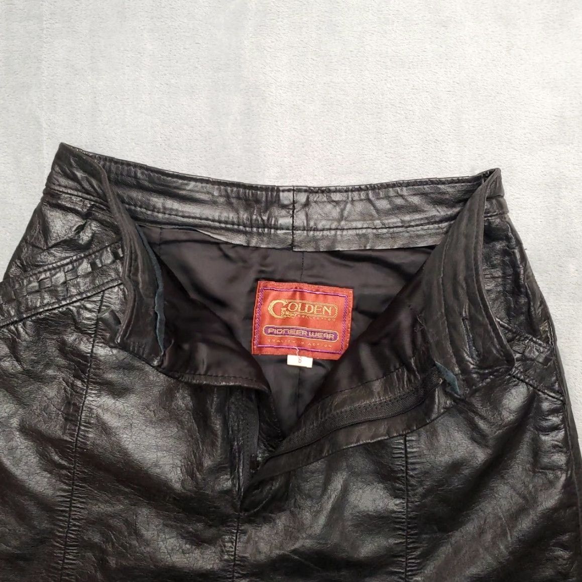 Vintage VINTAGE Pioneer Wear leather skirt Women 6 Black Midi A-Line Zipper Retro Cowboy Golden Collection Made in USA Women Skirt Leather Vintage Size 28" / US 6 / IT 42 - 2 Thumbnail