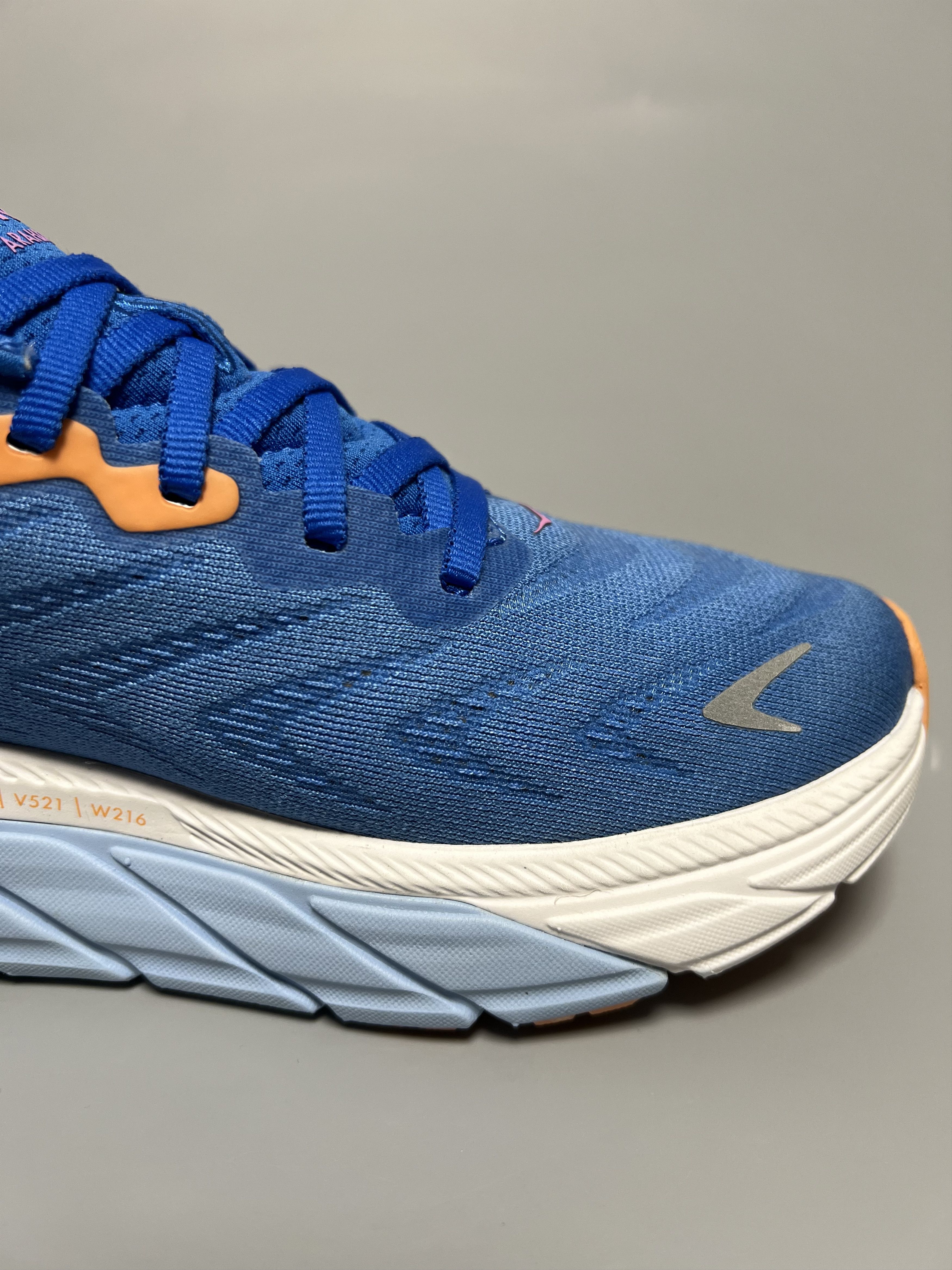 Hoka 7B Hoka One One Arahi 6 Running Shoes 1123195-AACS Size US 7 / IT 37 - 7 Thumbnail