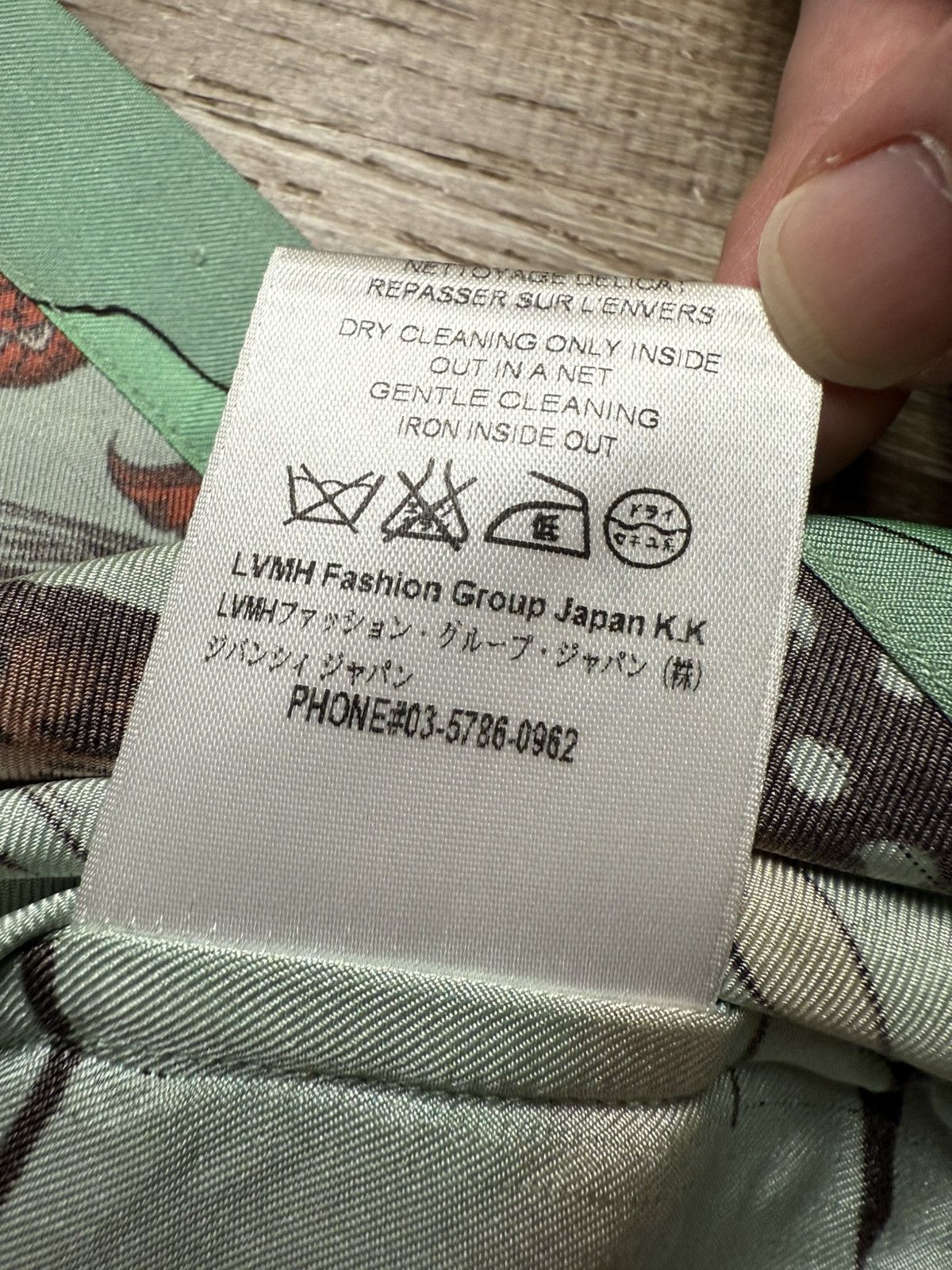 Givenchy Givenchy Japanese Print Silk Shirt Size US M / EU 48-50 / 2 - 7 Thumbnail