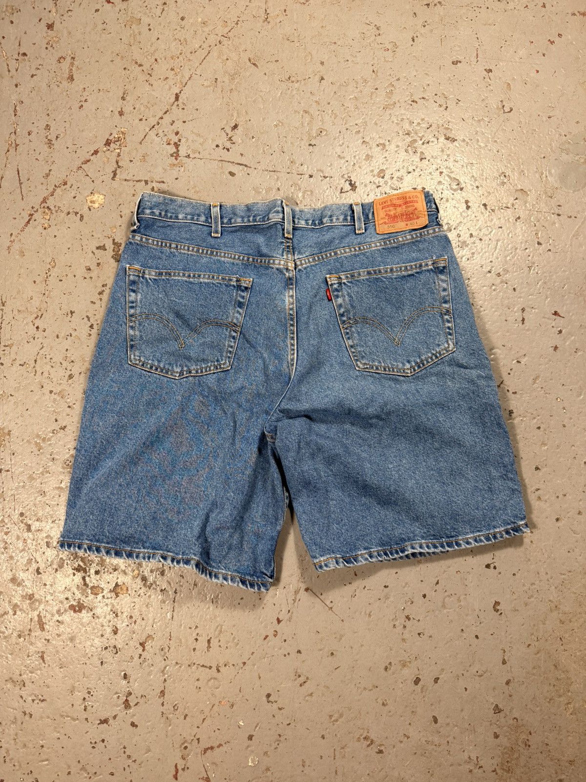 Levi's Vintage Clothing Vintage Levi’s Plain Classic Denim Jean Shorts Size US 40 / EU 56 - 1 Thumbnail