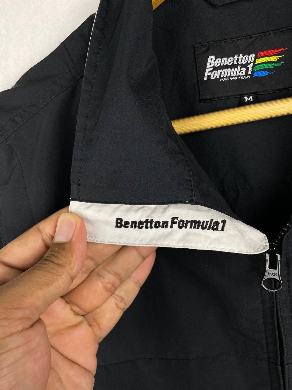 United Colors Of Benetton benetton formula 1 vest nice design Size US M / EU 48-50 / 2 - 4 Thumbnail