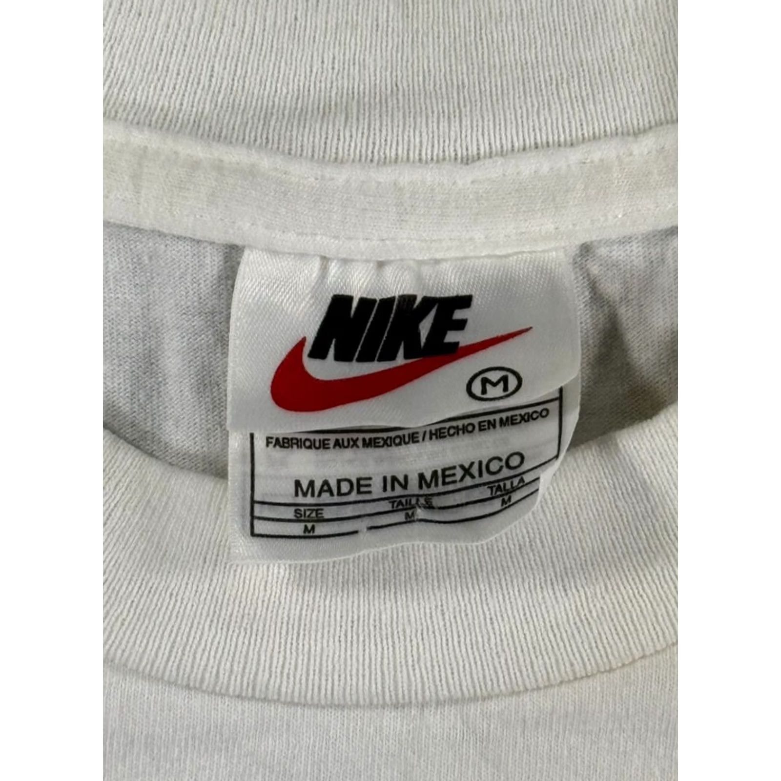 Nike VINTAGE Nike T Shirt Mens Medium White Center Swoosh Box Short Sleeve Pullover Size US M / EU 48-50 / 2 - 3 Thumbnail