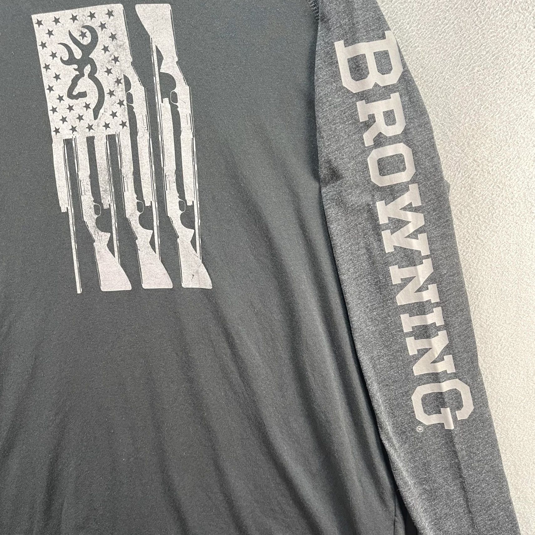 Vintage Browning Shirt Mens Large Gray Hooded Long Sleeve Raglan Buckmark Flag Graphic Size US L / EU 52-54 / 3 - 5 Thumbnail