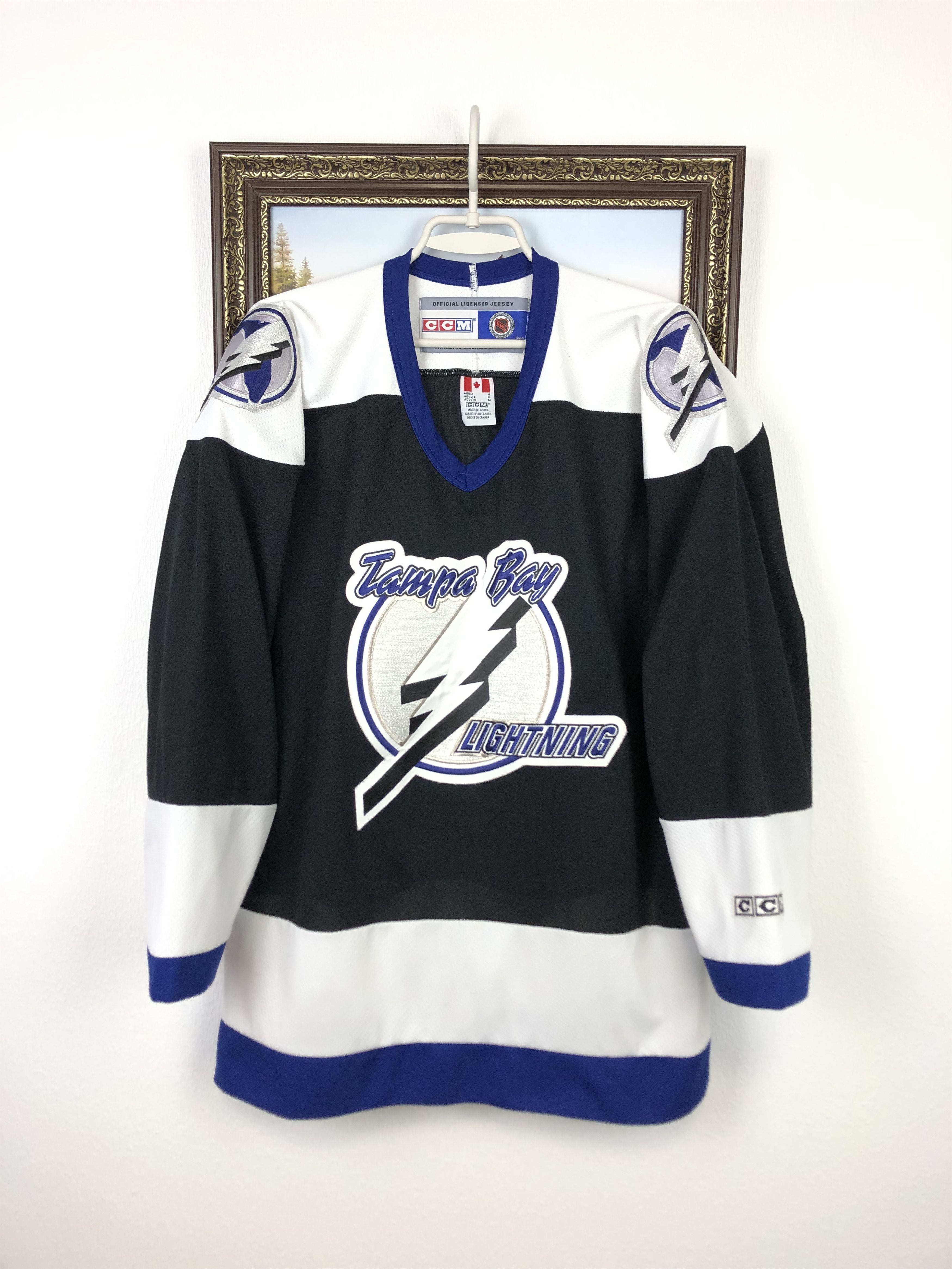 Ccm Vintage Tampa Bay Lightning Authentic NHL Hockey Jersey Size US M / EU 48-50 / 2 - 1 Thumbnail
