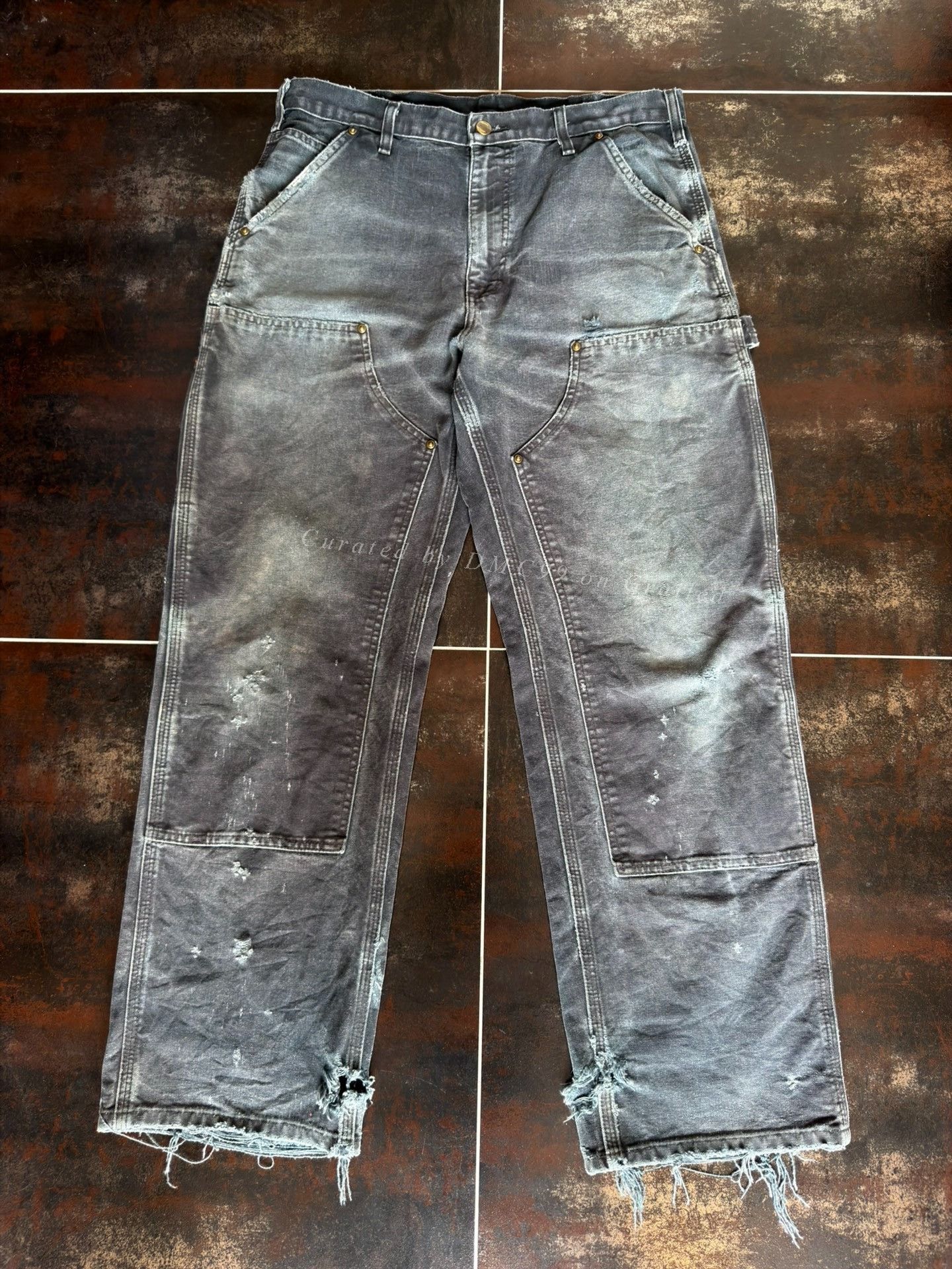 Vintage Vintage Carhartt Black Distressed Cargo Pants Size US 30 / EU 46 - 1 Thumbnail