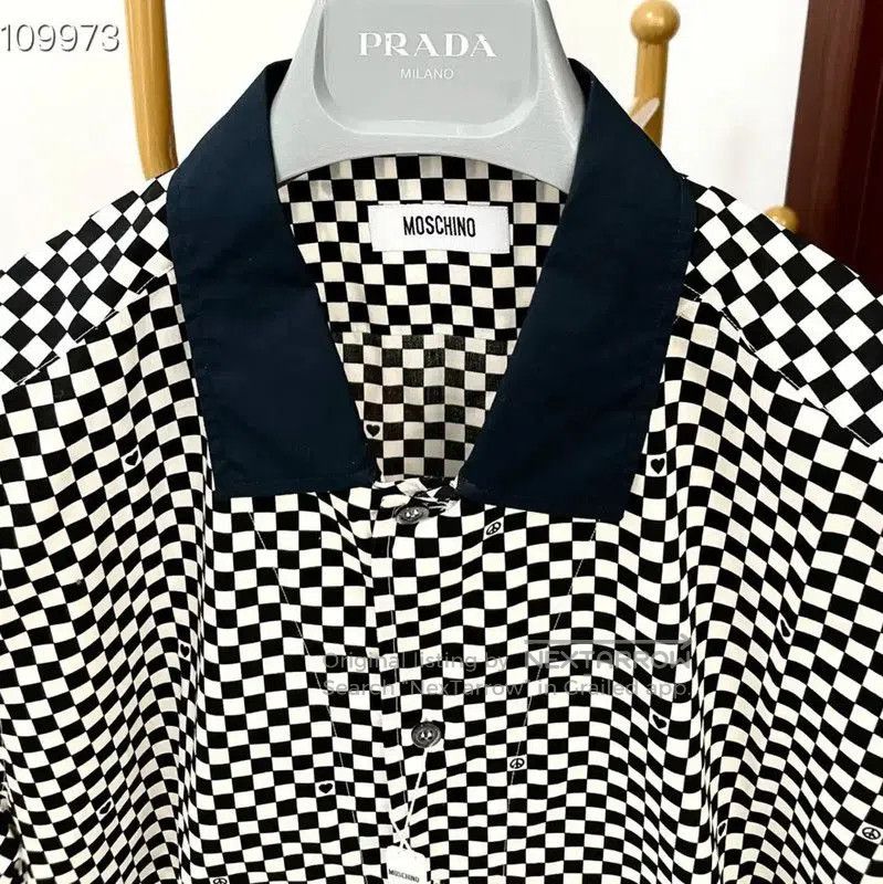 Moschino Moschino Checkered Pattern Cotton Shirt for Men . Size US L / EU 52-54 / 3 - 2 Thumbnail