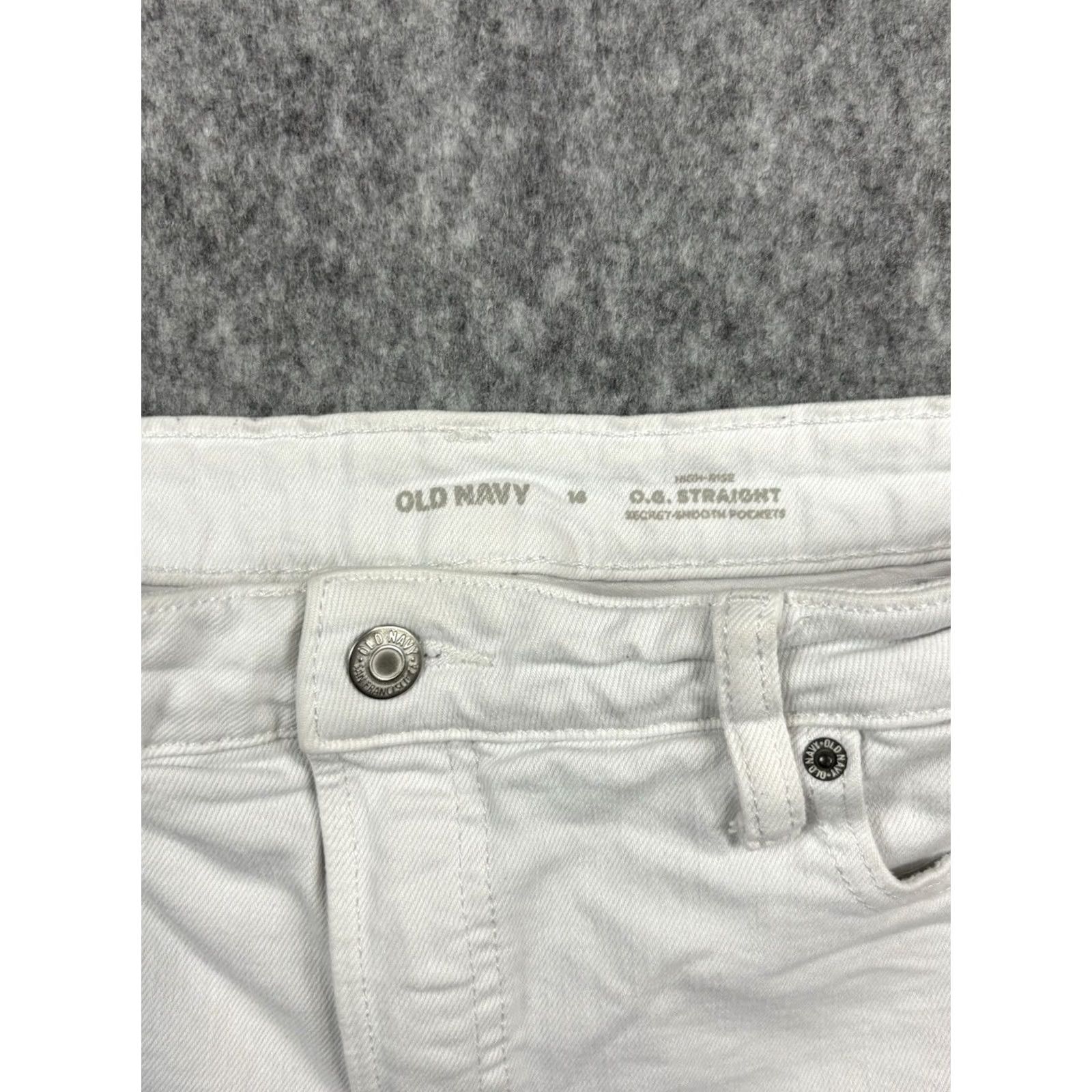 Old Navy Old Navy Women's Denim Shorts High-Rise OG Straight Cuffed White Size 16 Size 38" / US 16 / IT 52 - 6 Thumbnail