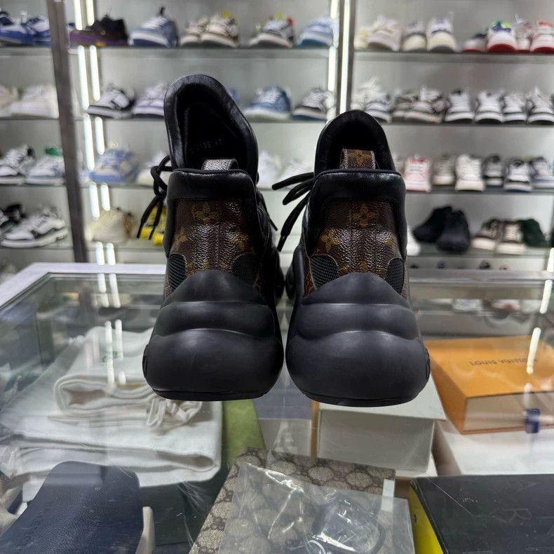 Louis Vuitton LV Archlight Dad Shoes Size 41-2506 Size US 10.5 / EU 43-44 - 6 Thumbnail