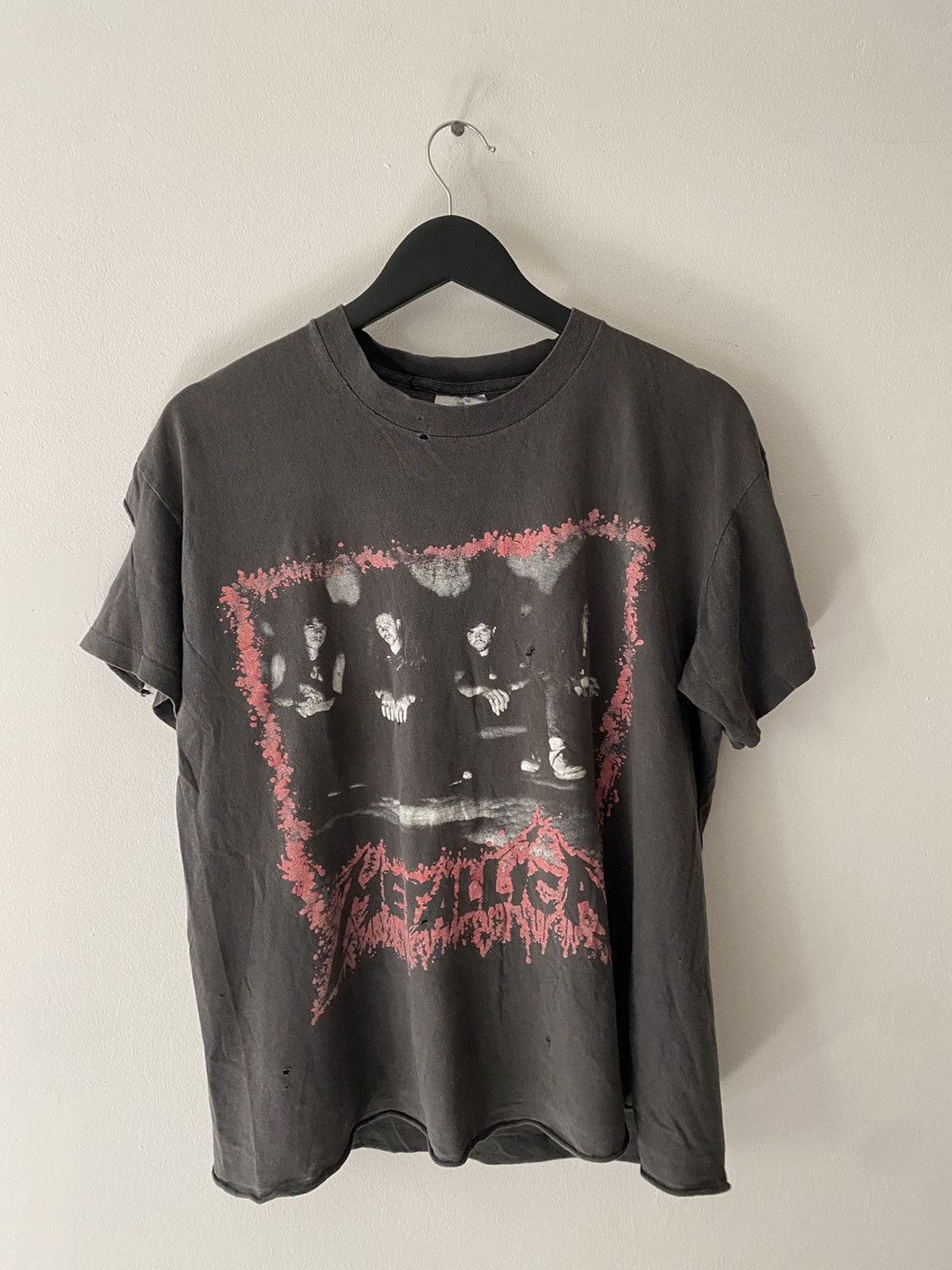 Band Tees × Vintage Vintage Faded Paper Thin Metallica Tour Tee Size US L / EU 52-54 / 3 - 1 Thumbnail